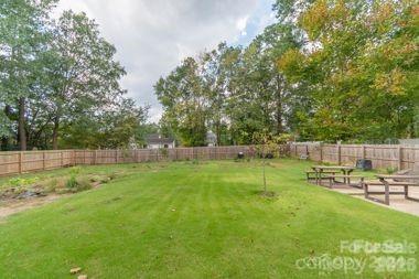 7115 Powder Mill Place — Charlotte