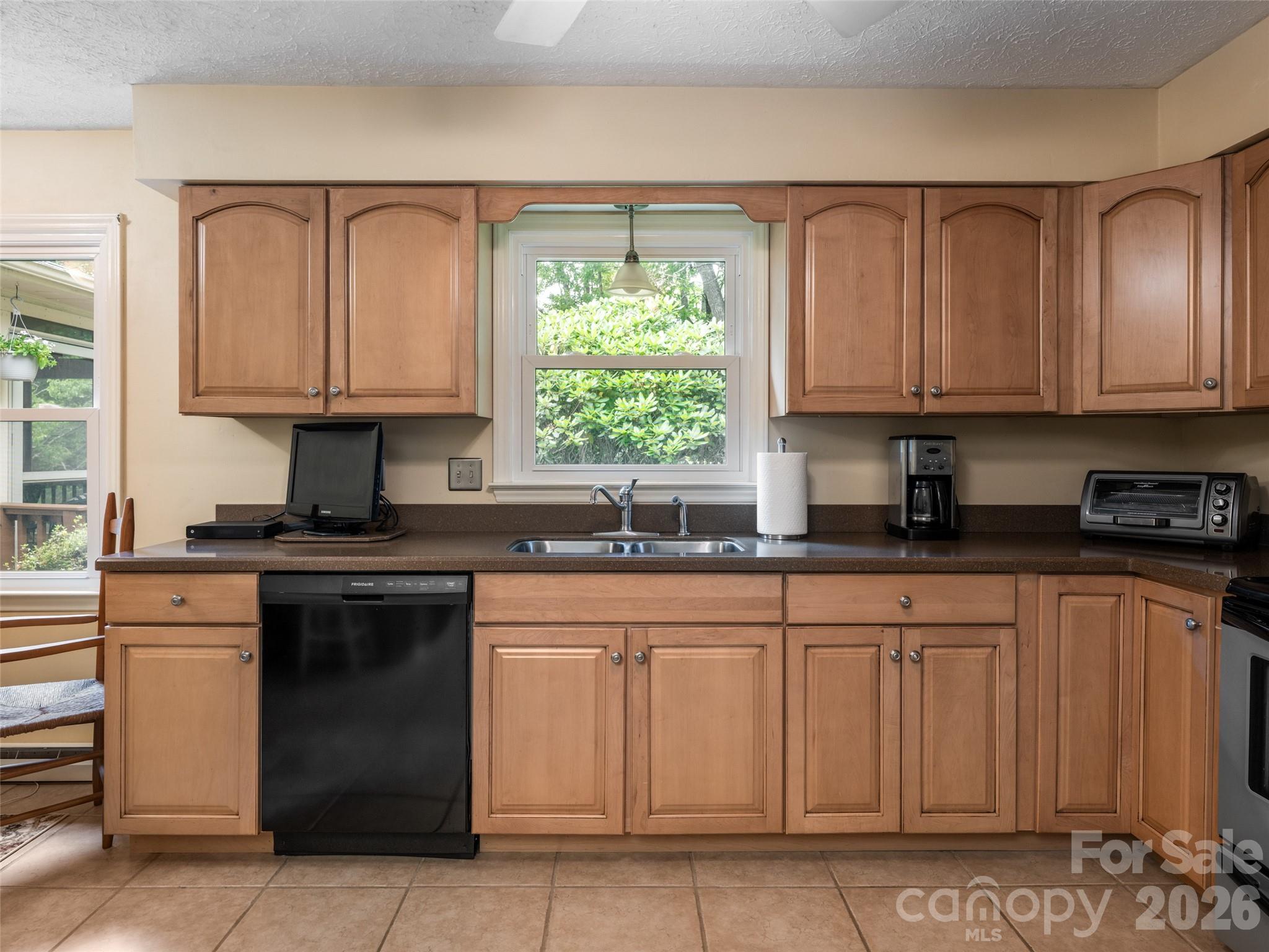 29 Jean Drive — Asheville