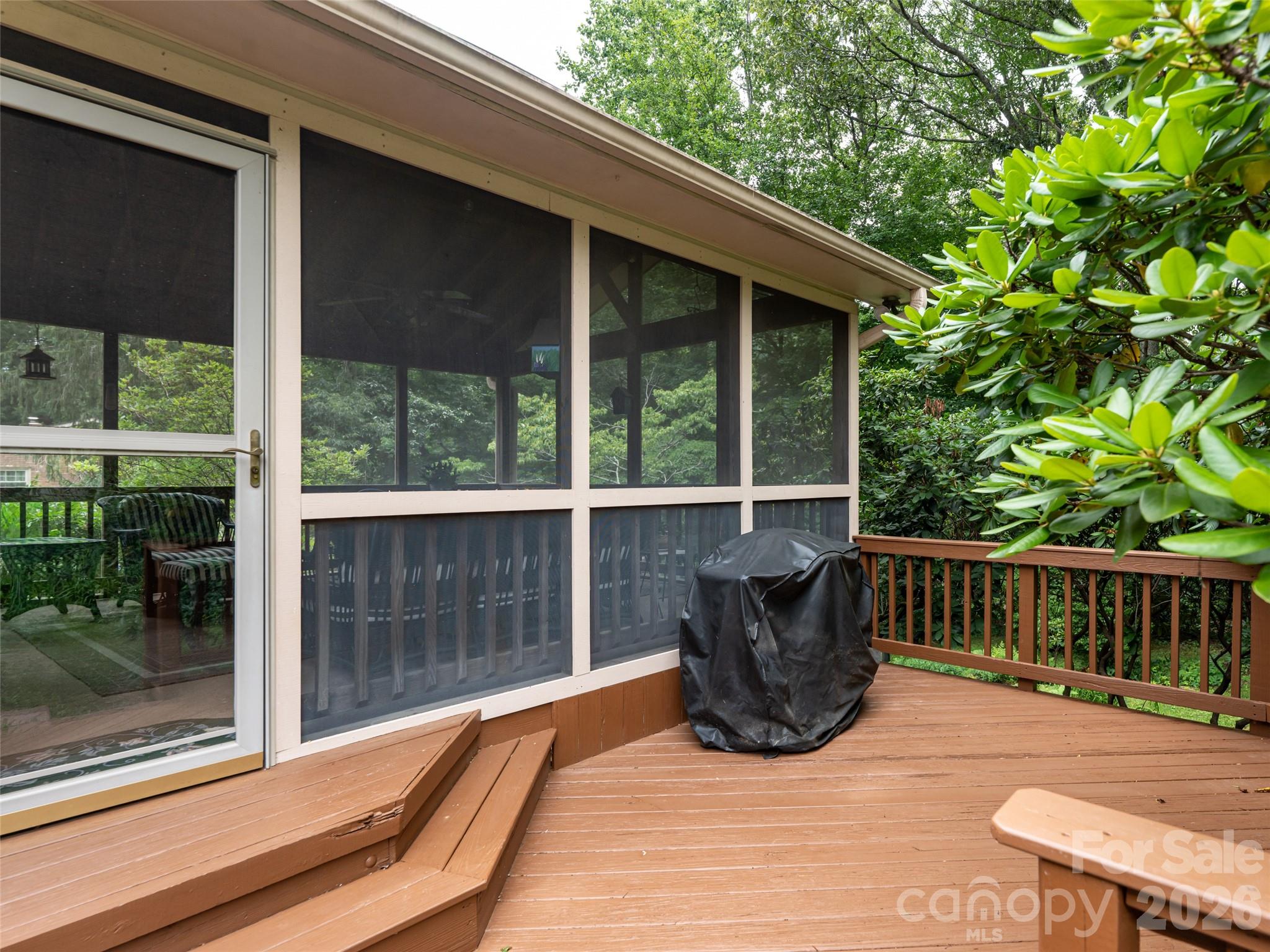 29 Jean Drive — Asheville