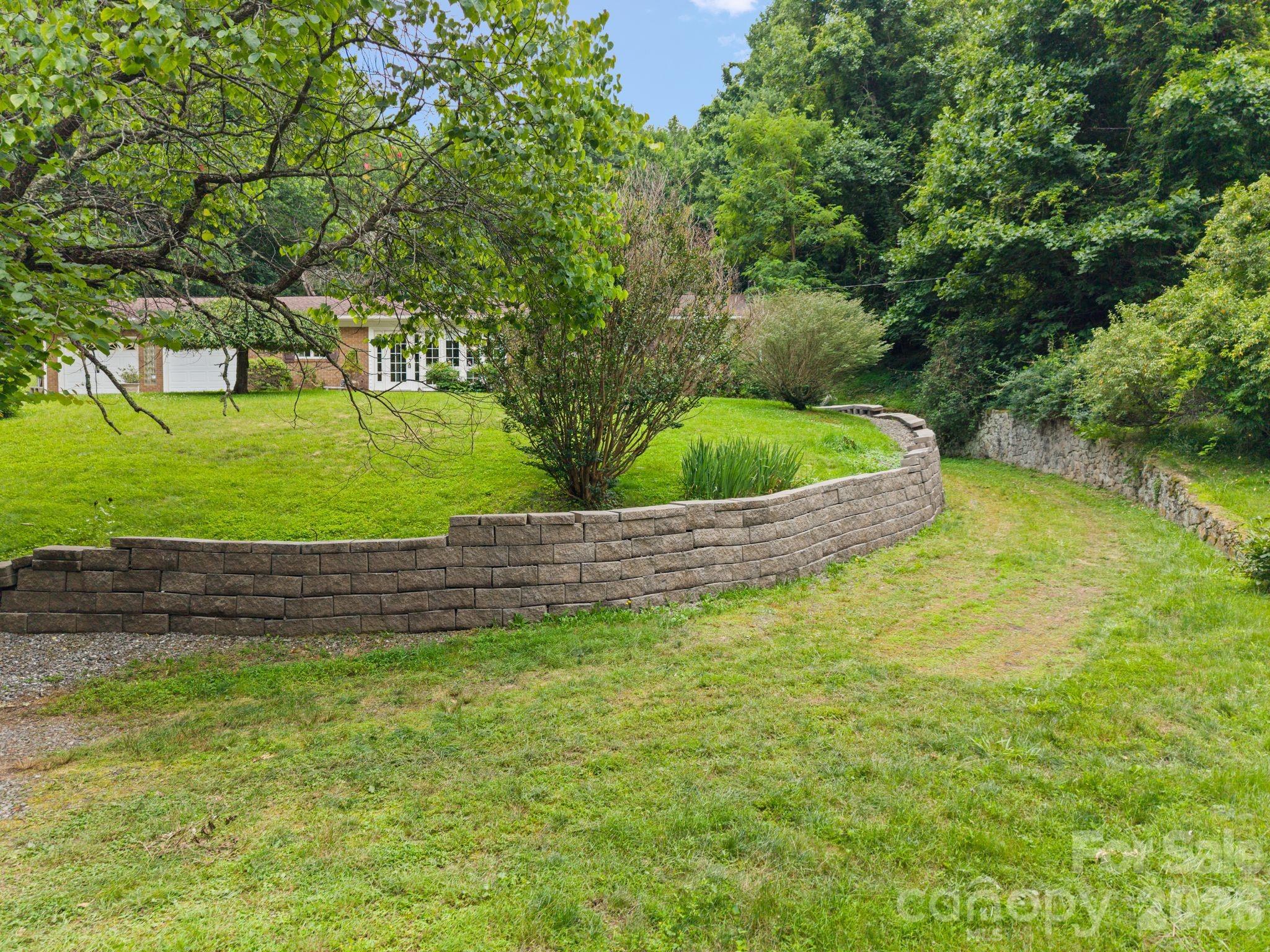 528 Baccus Siding Road — Green Mountain