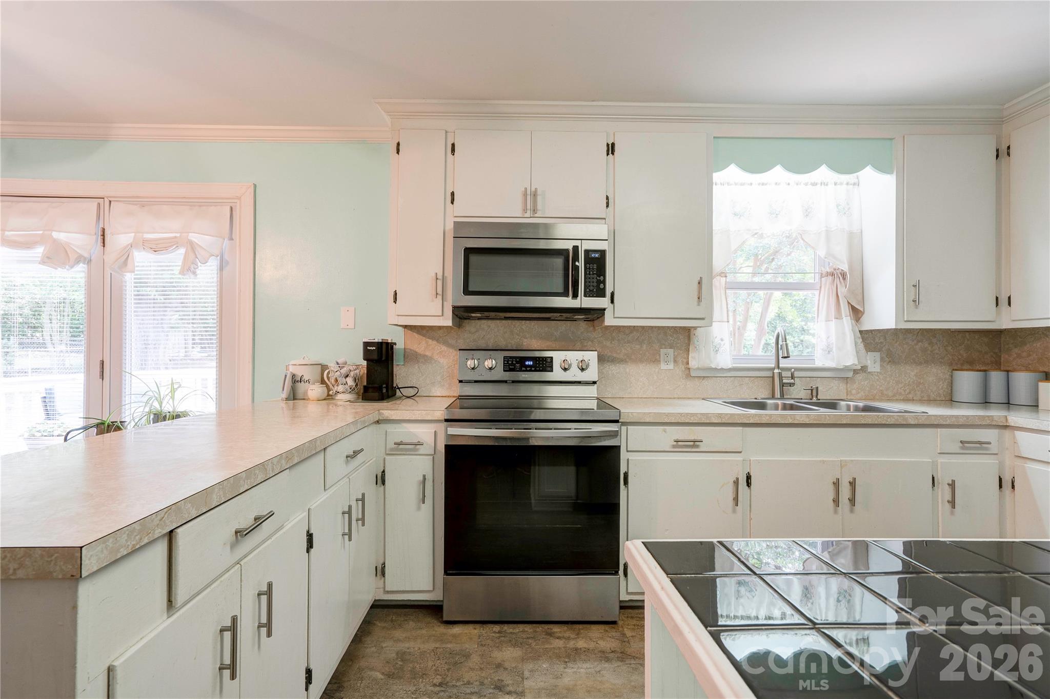 613 Tina Drive — Shelby
