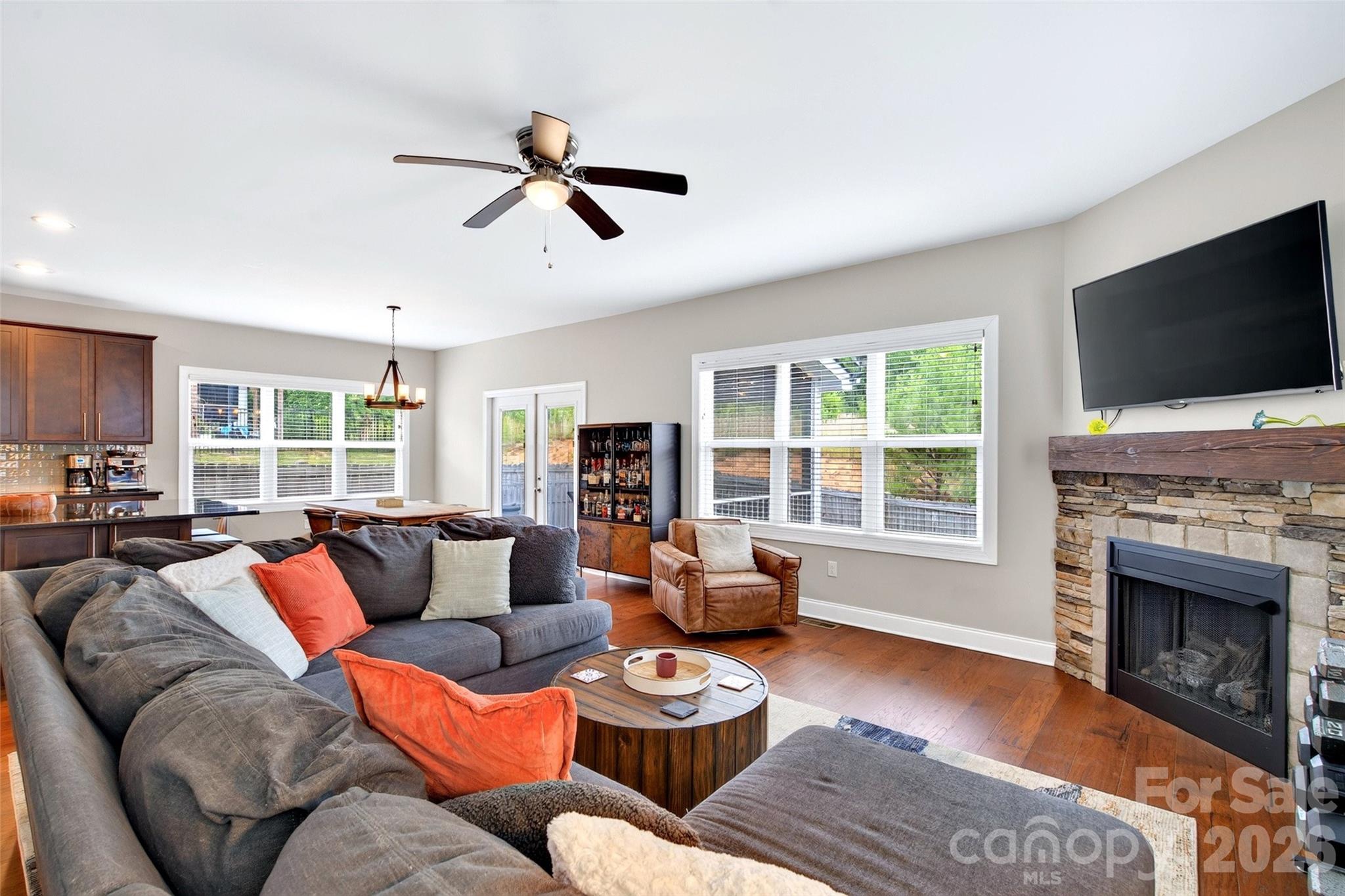 22 Tudor Way — Black Mountain