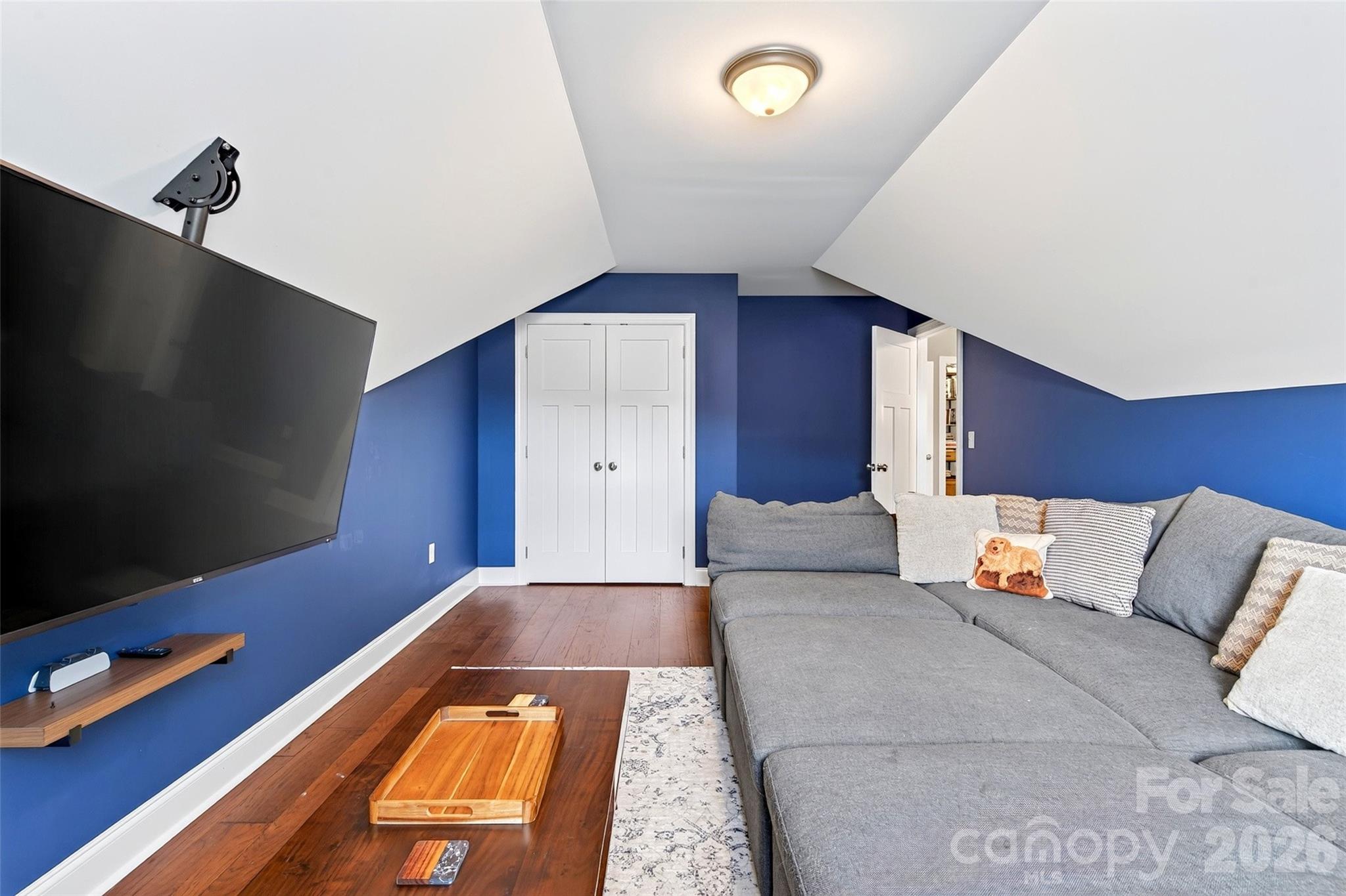 22 Tudor Way — Black Mountain