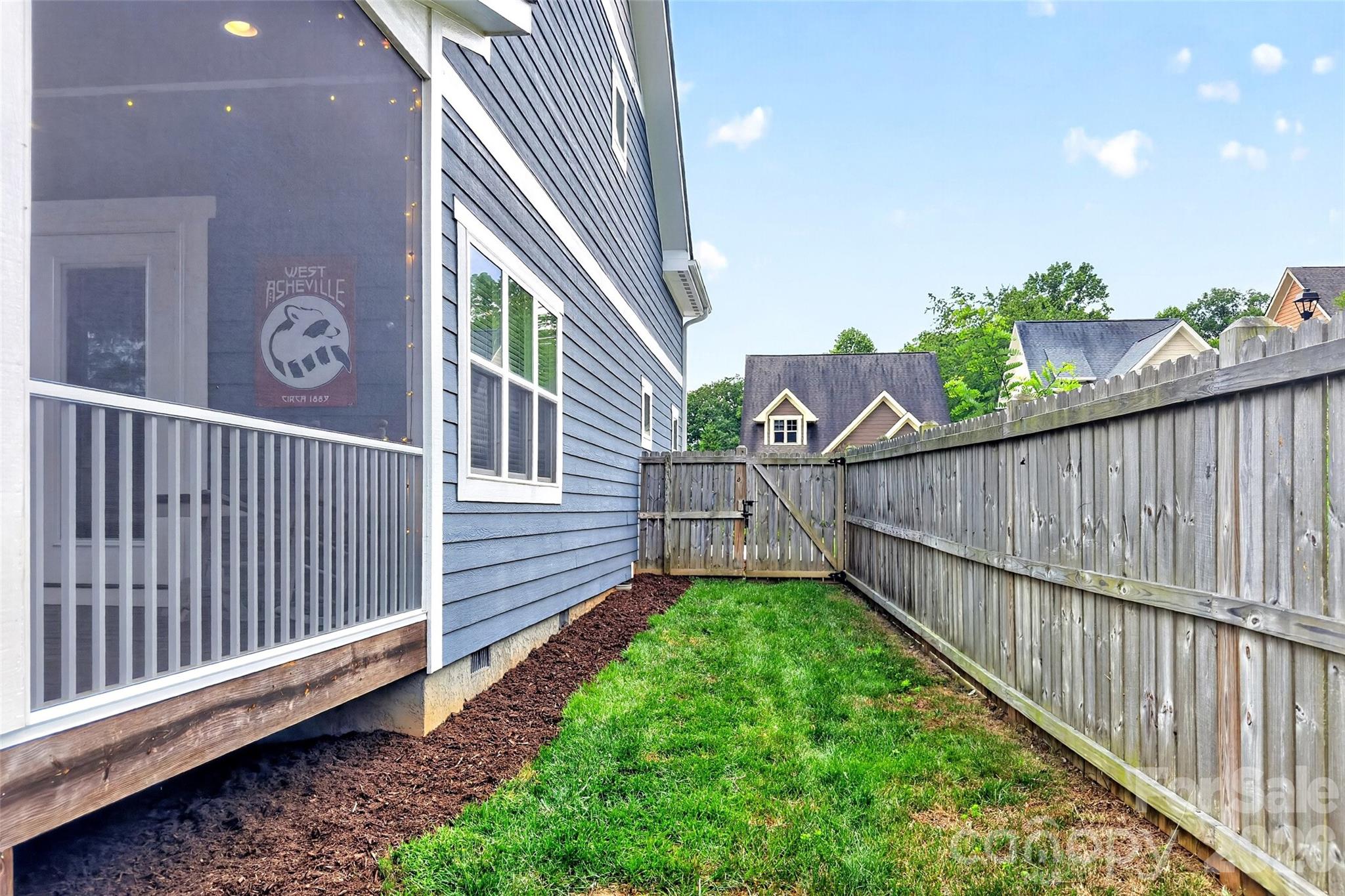22 Tudor Way — Black Mountain