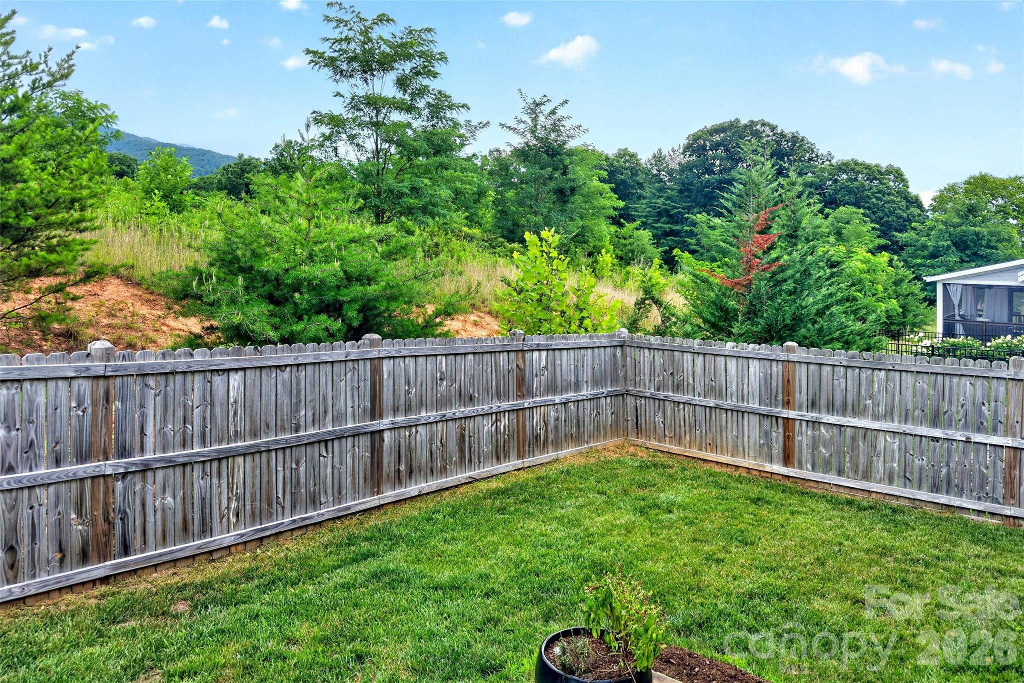 22 Tudor Way — Black Mountain