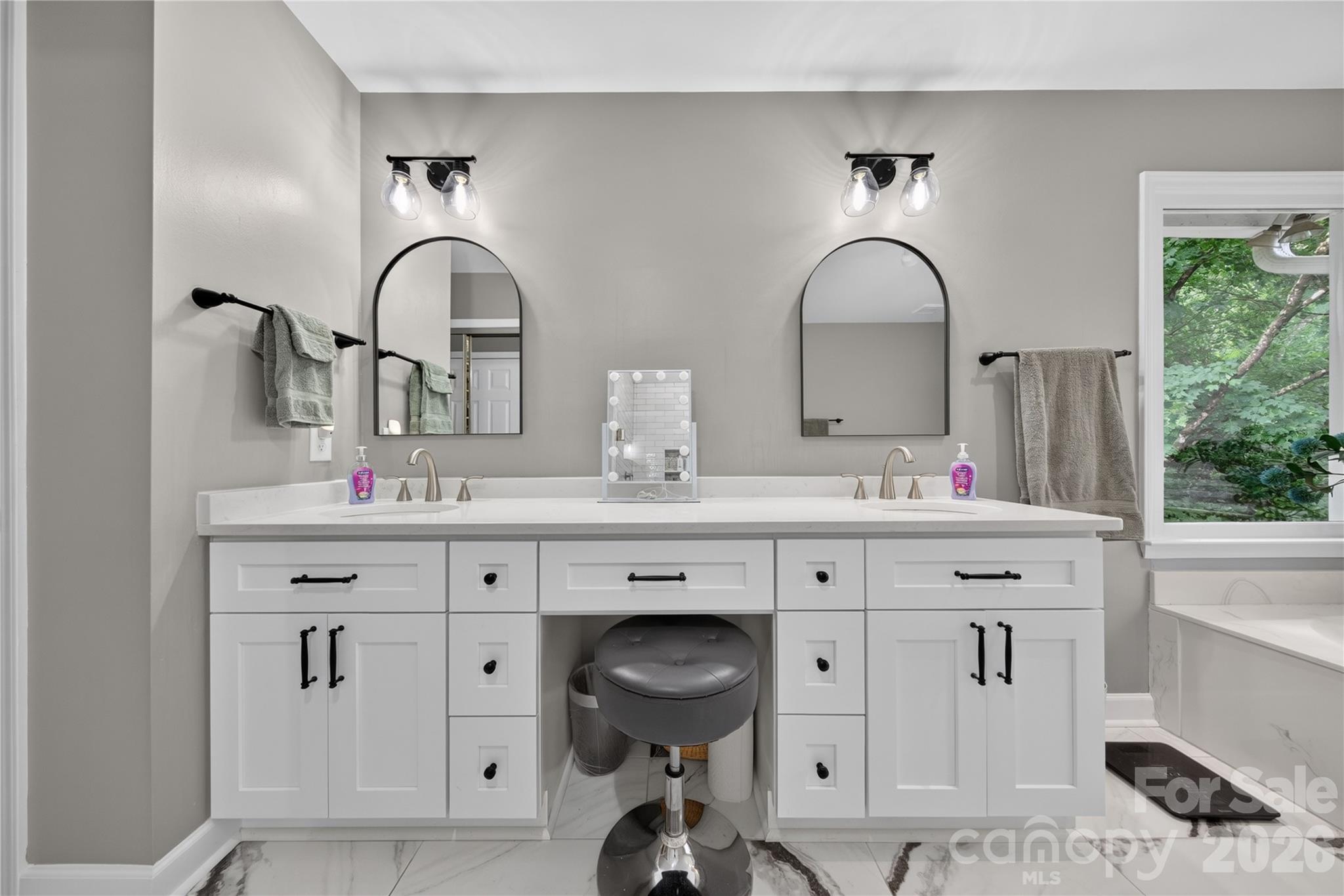 5911 Chalyce Lane — Charlotte