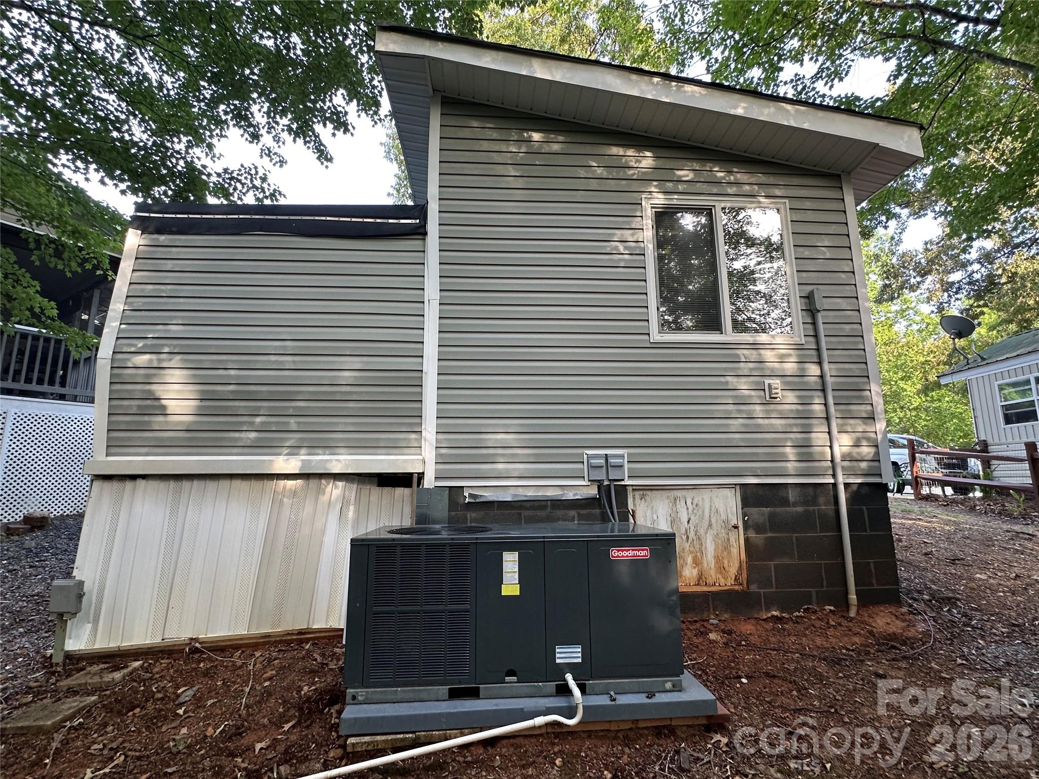 162 Clubhouse Drive — New London