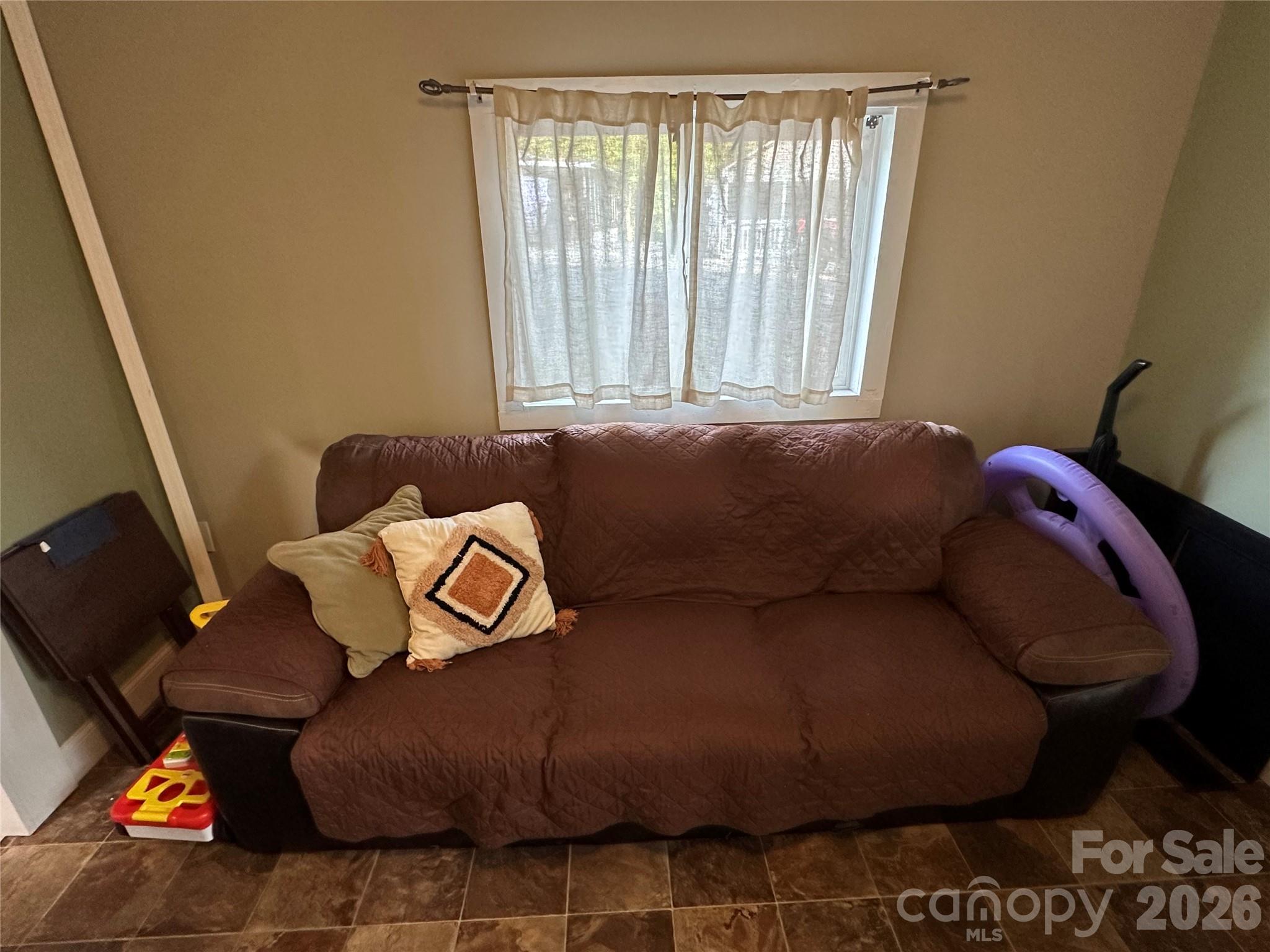 162 Clubhouse Drive — New London