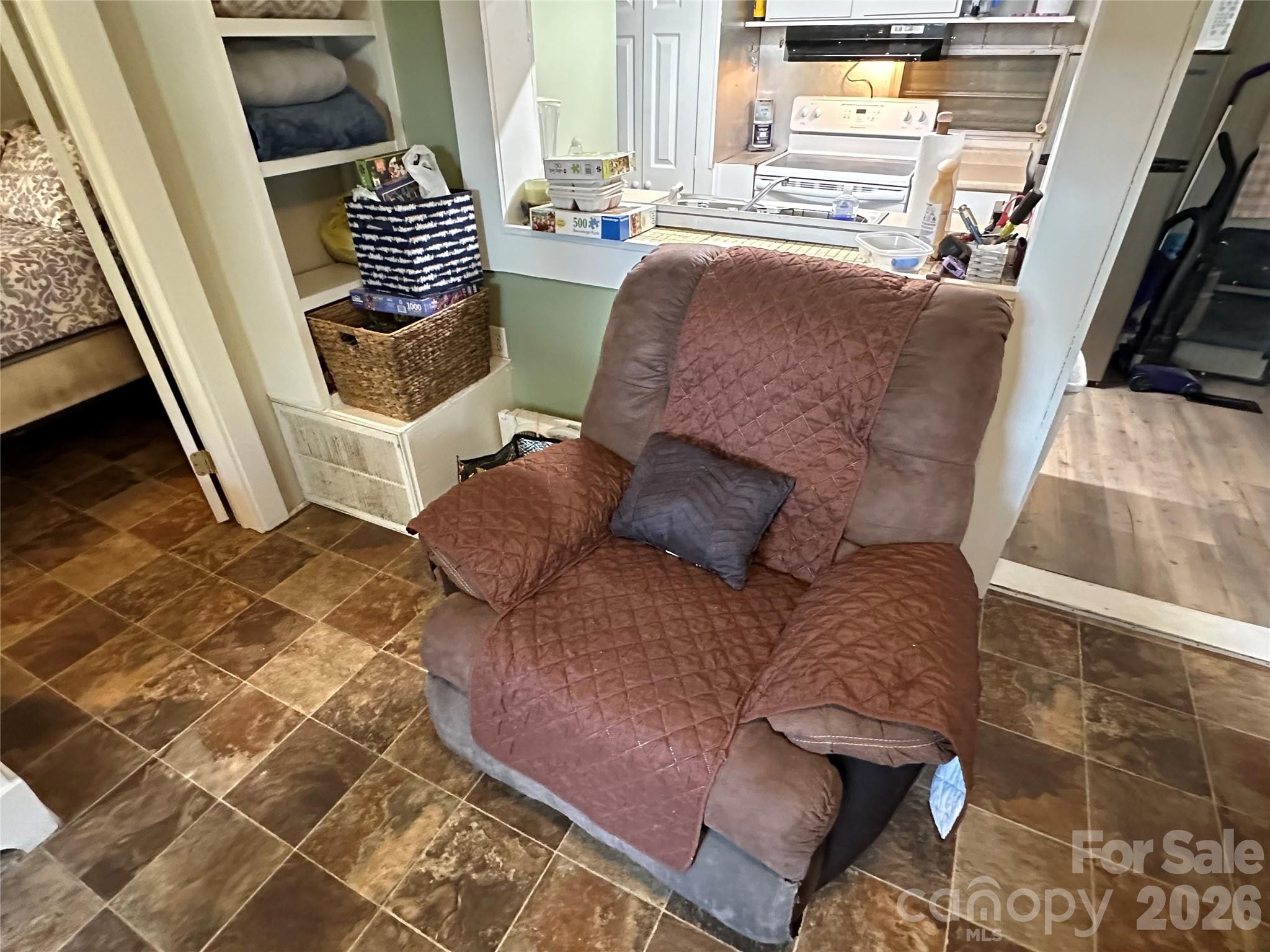 162 Clubhouse Drive — New London