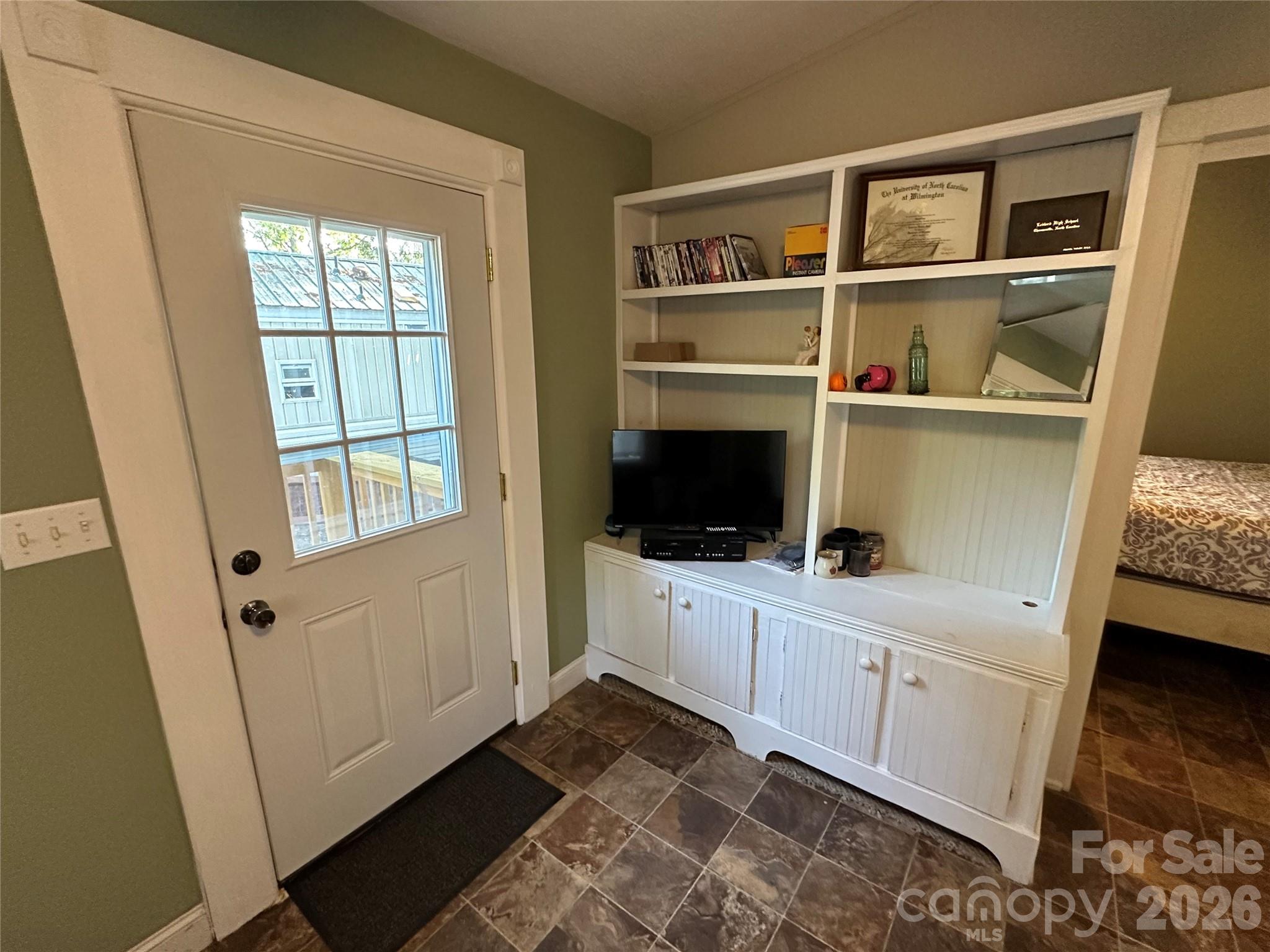 162 Clubhouse Drive — New London