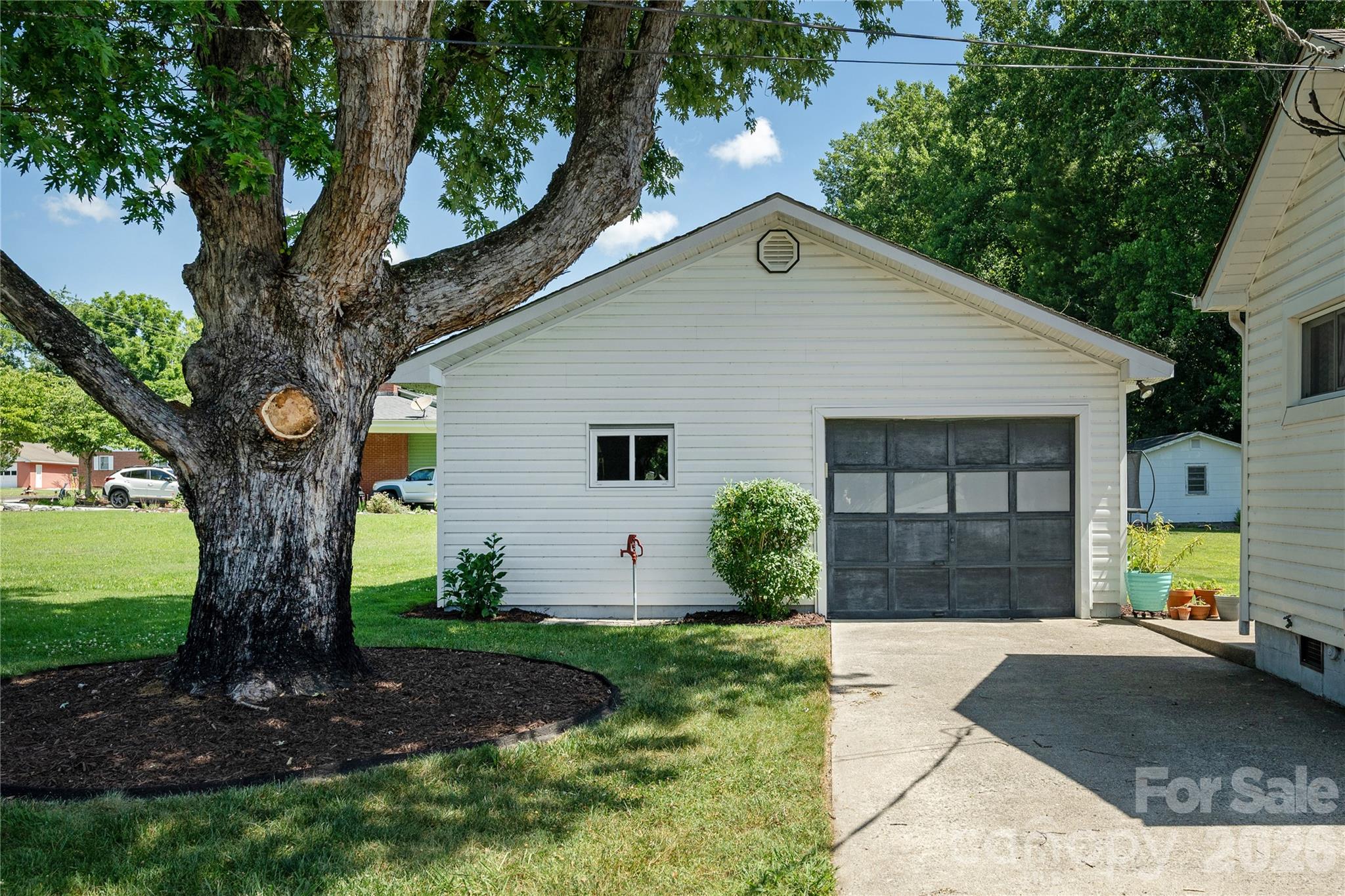 419 Big Bend Road — Brevard