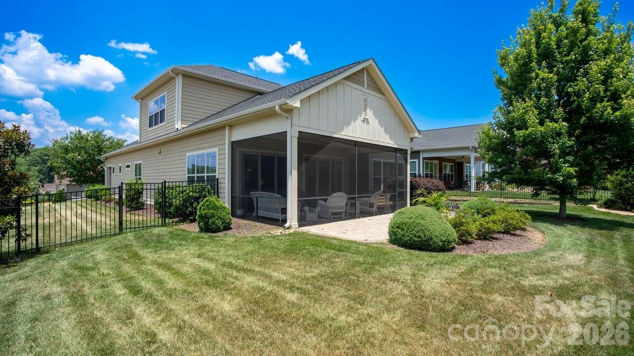 261 Stone Mountain Way — Denver
