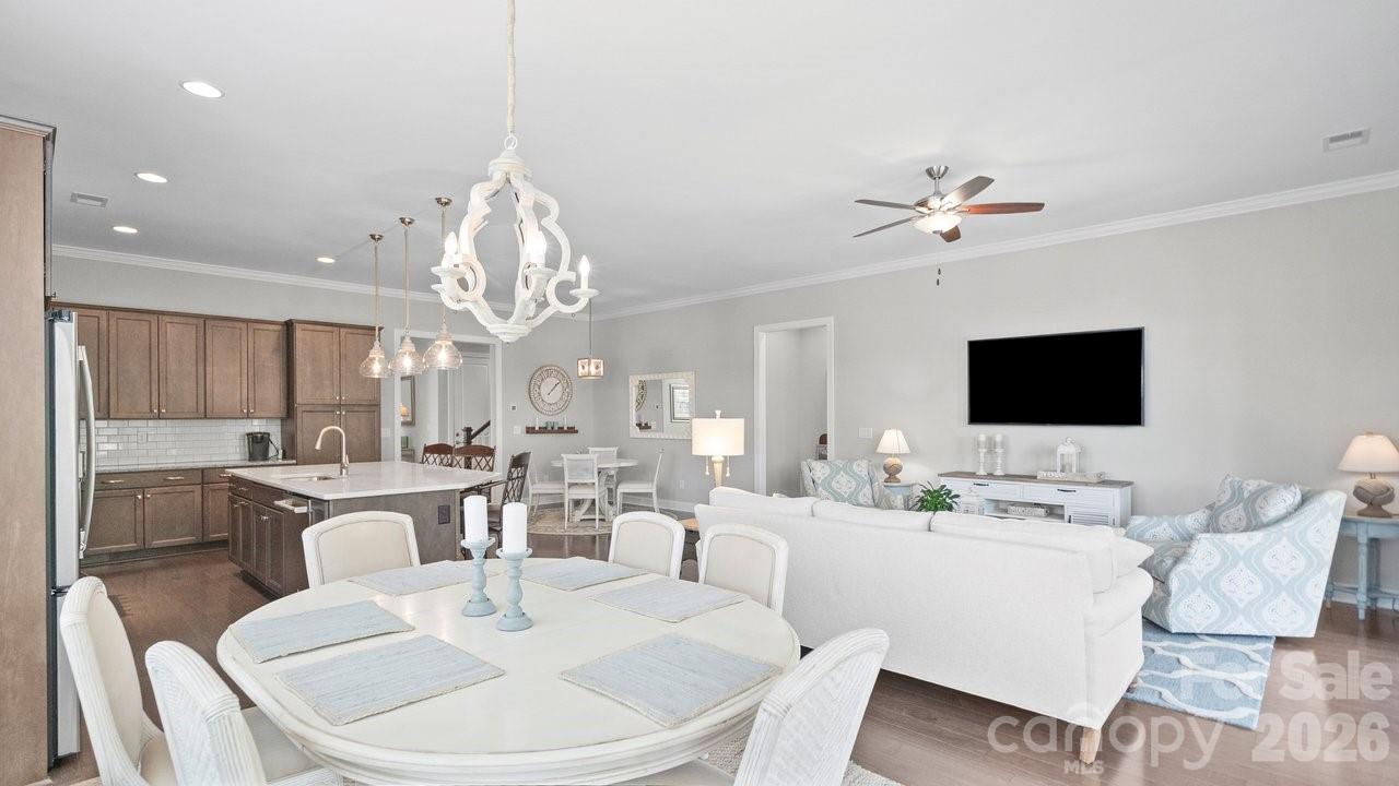 261 Stone Mountain Way — Denver