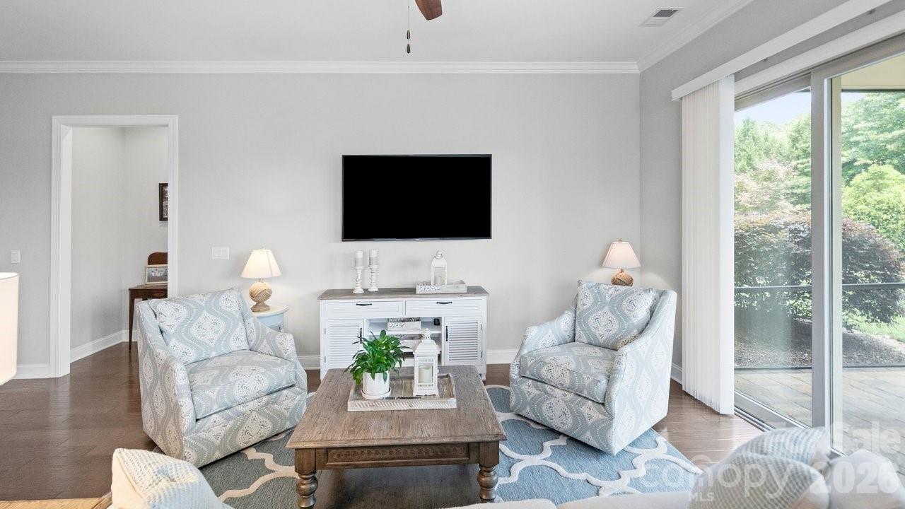 261 Stone Mountain Way — Denver
