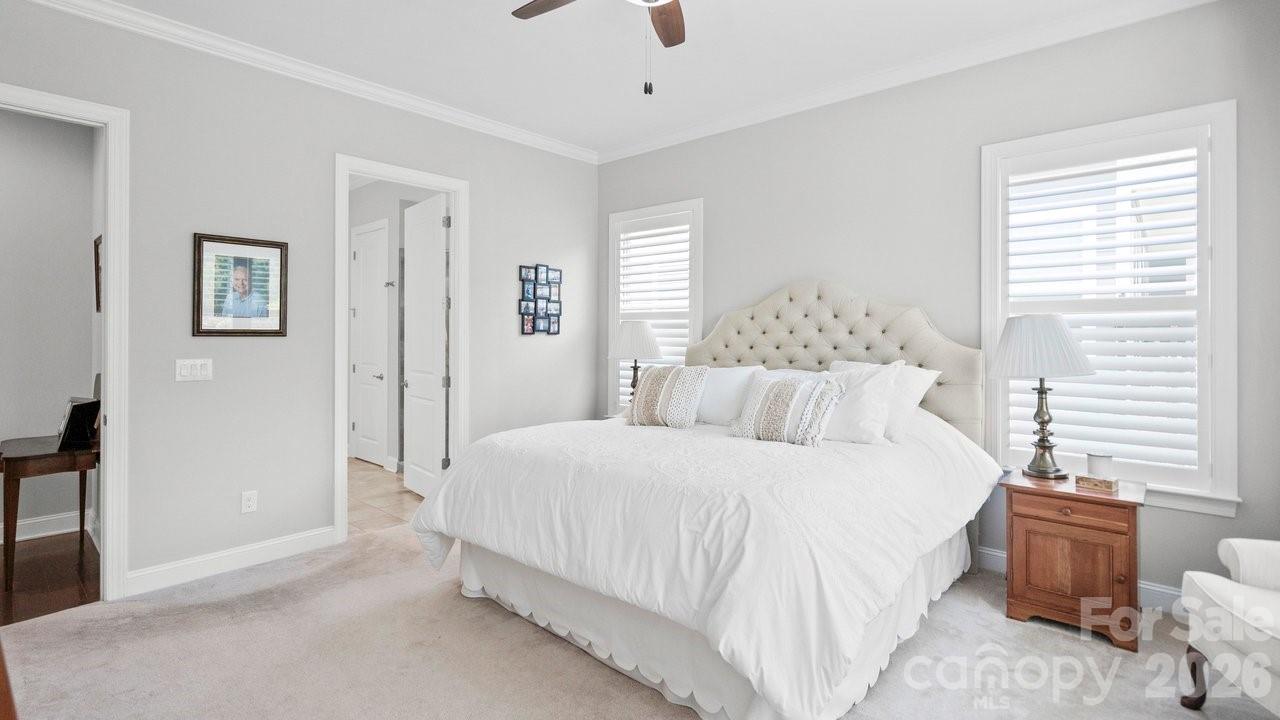 261 Stone Mountain Way — Denver