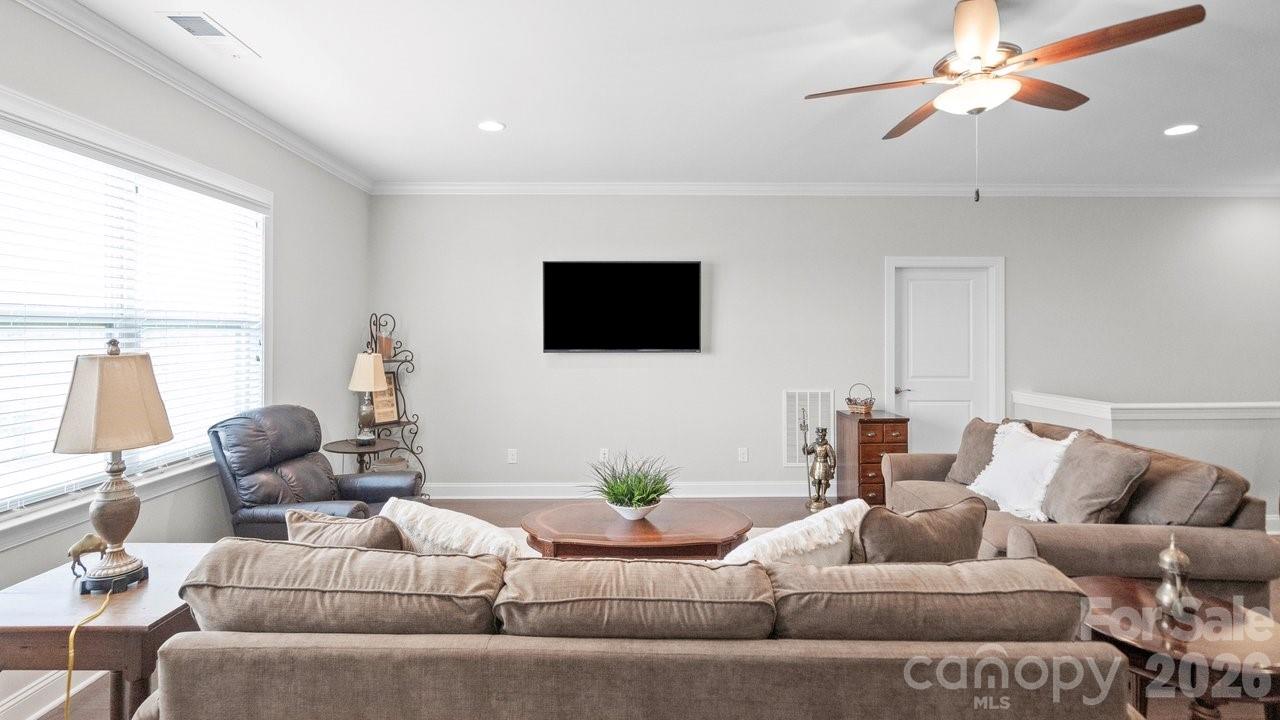 261 Stone Mountain Way — Denver