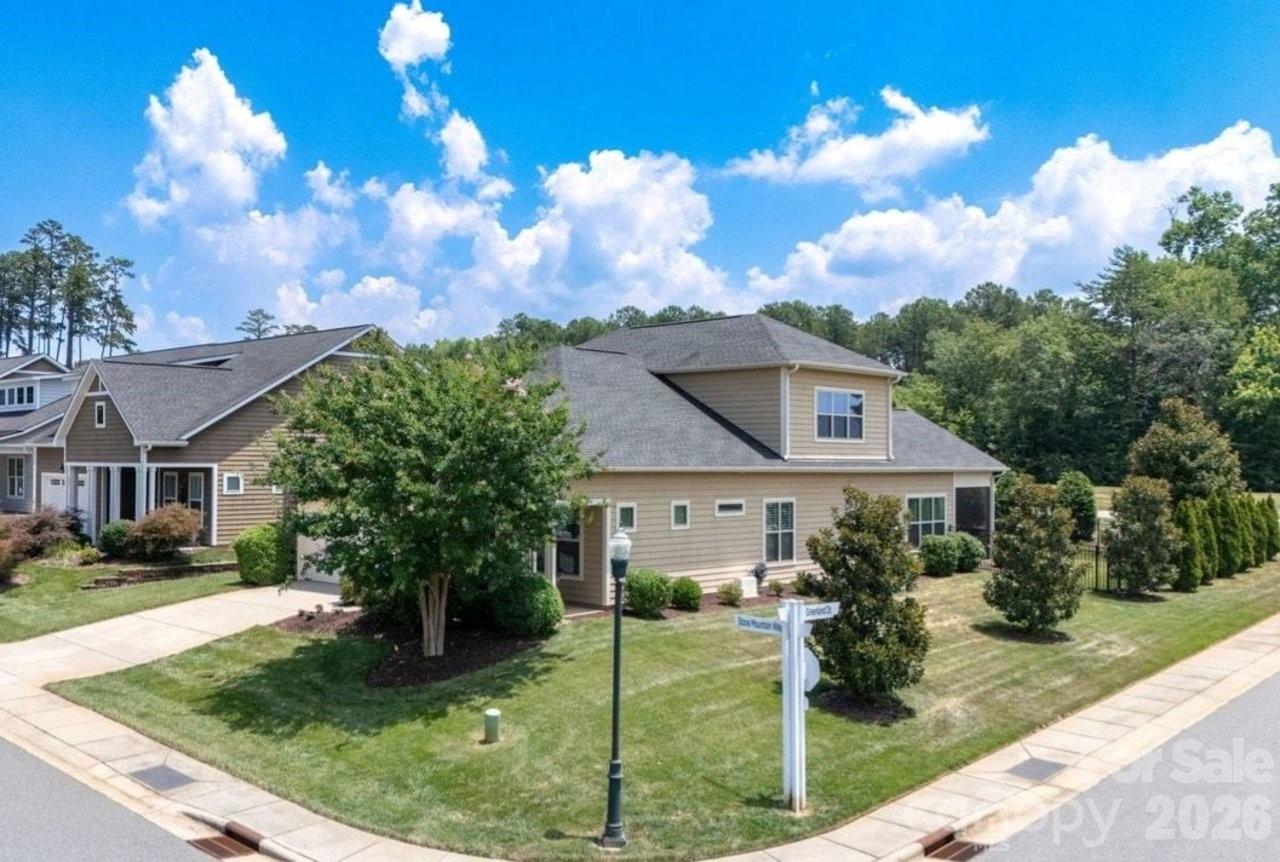 261 Stone Mountain Way — Denver