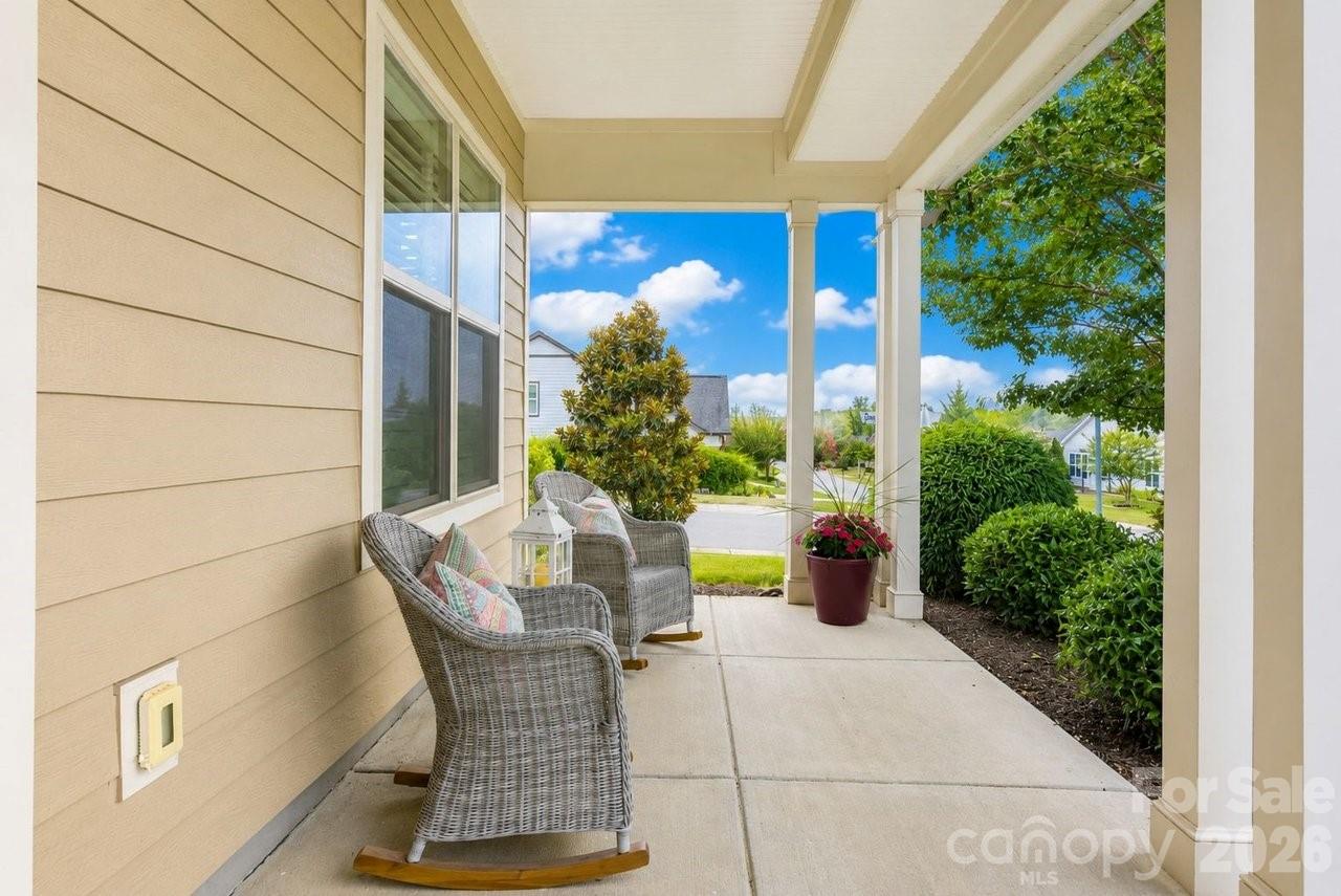 261 Stone Mountain Way — Denver