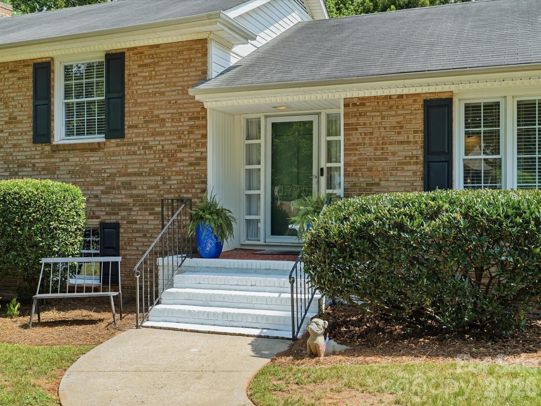1730 Delchester Drive — Charlotte