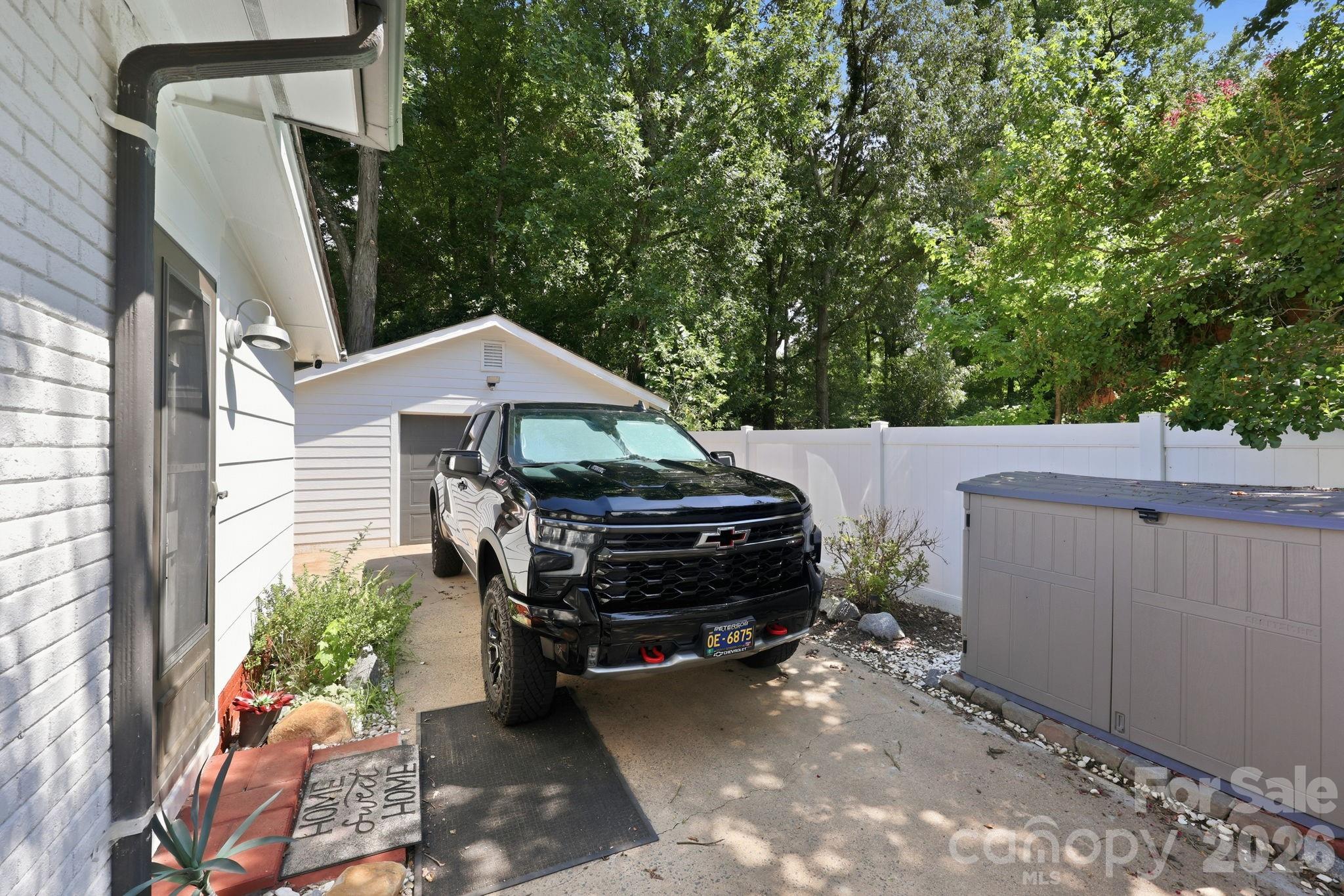 4116 Tipperary Place — Charlotte