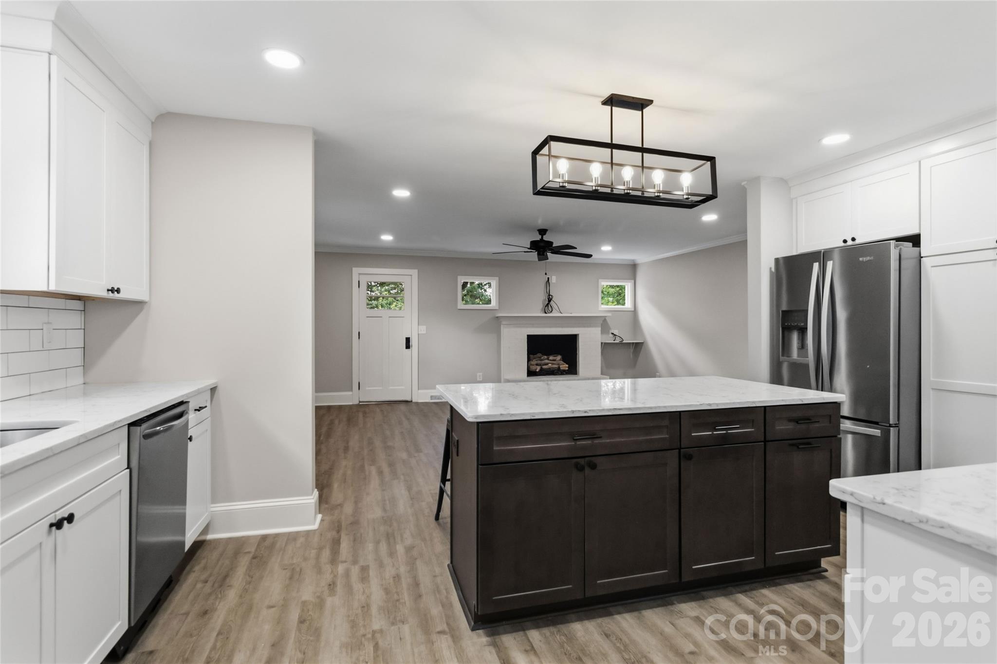 201 W Elm Street — Wingate