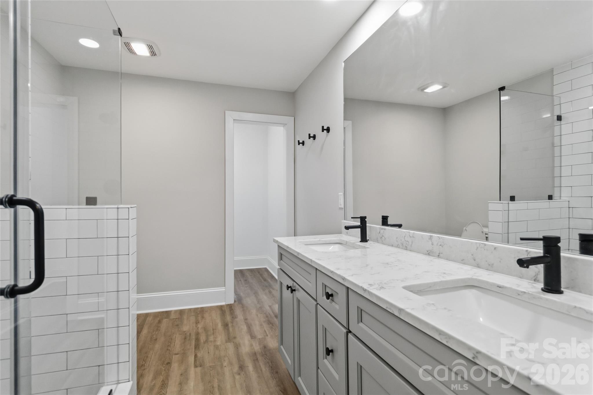 201 W Elm Street — Wingate