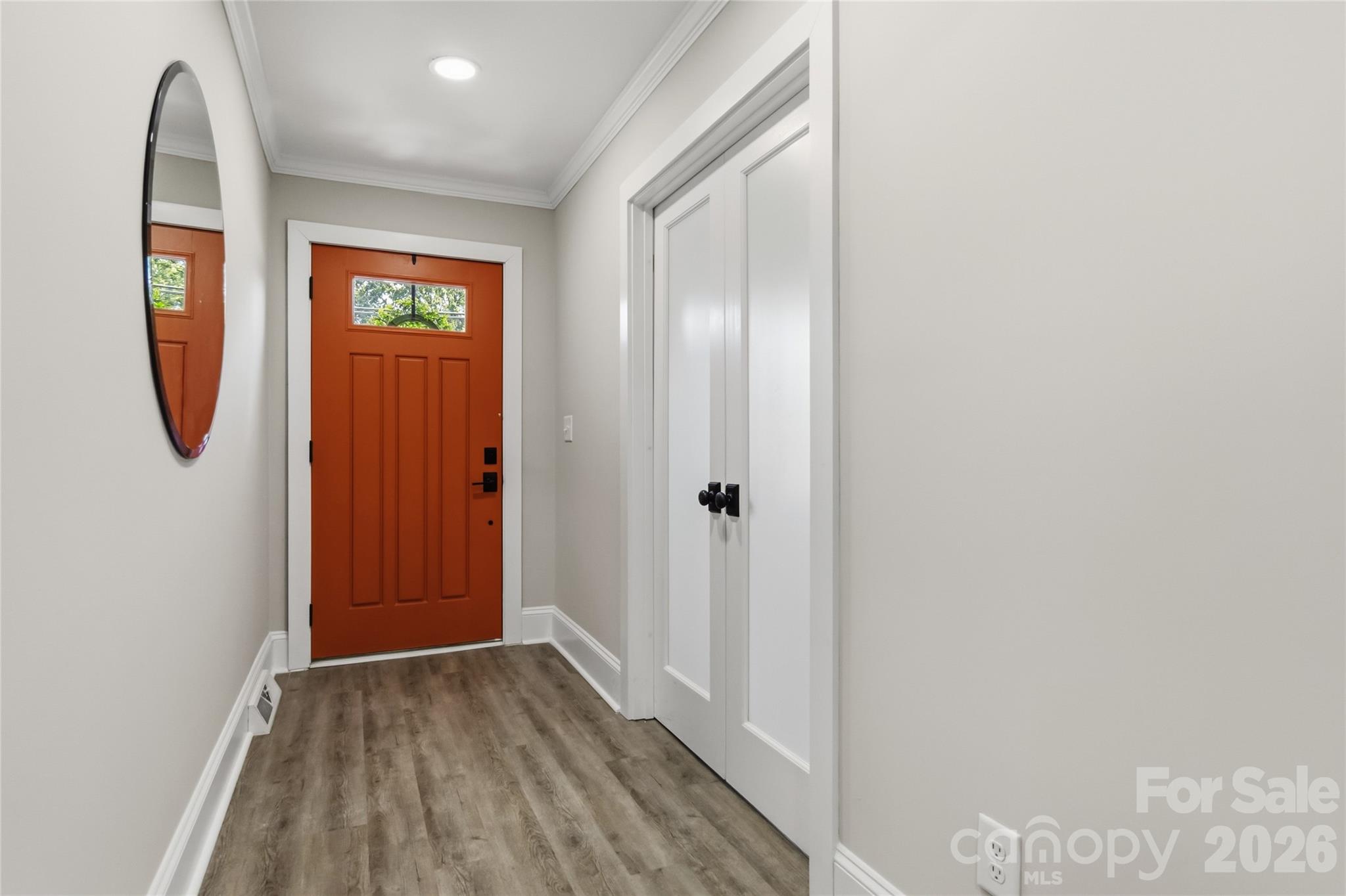 201 W Elm Street — Wingate