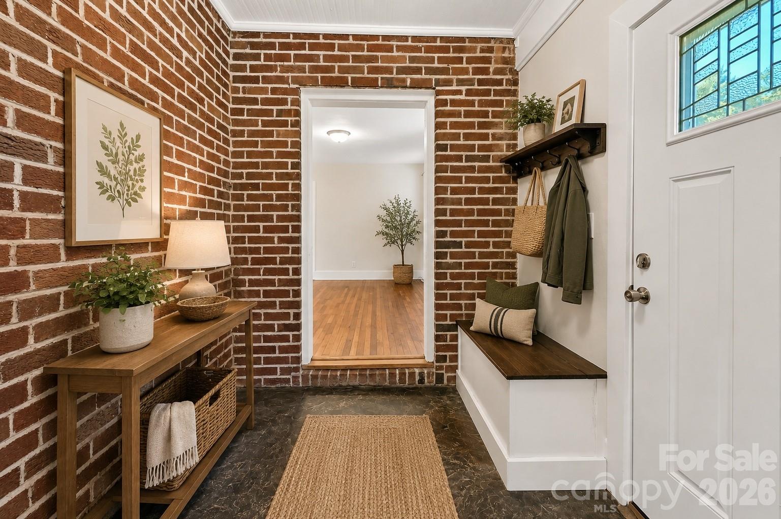 10 Enka Oak Street — Candler