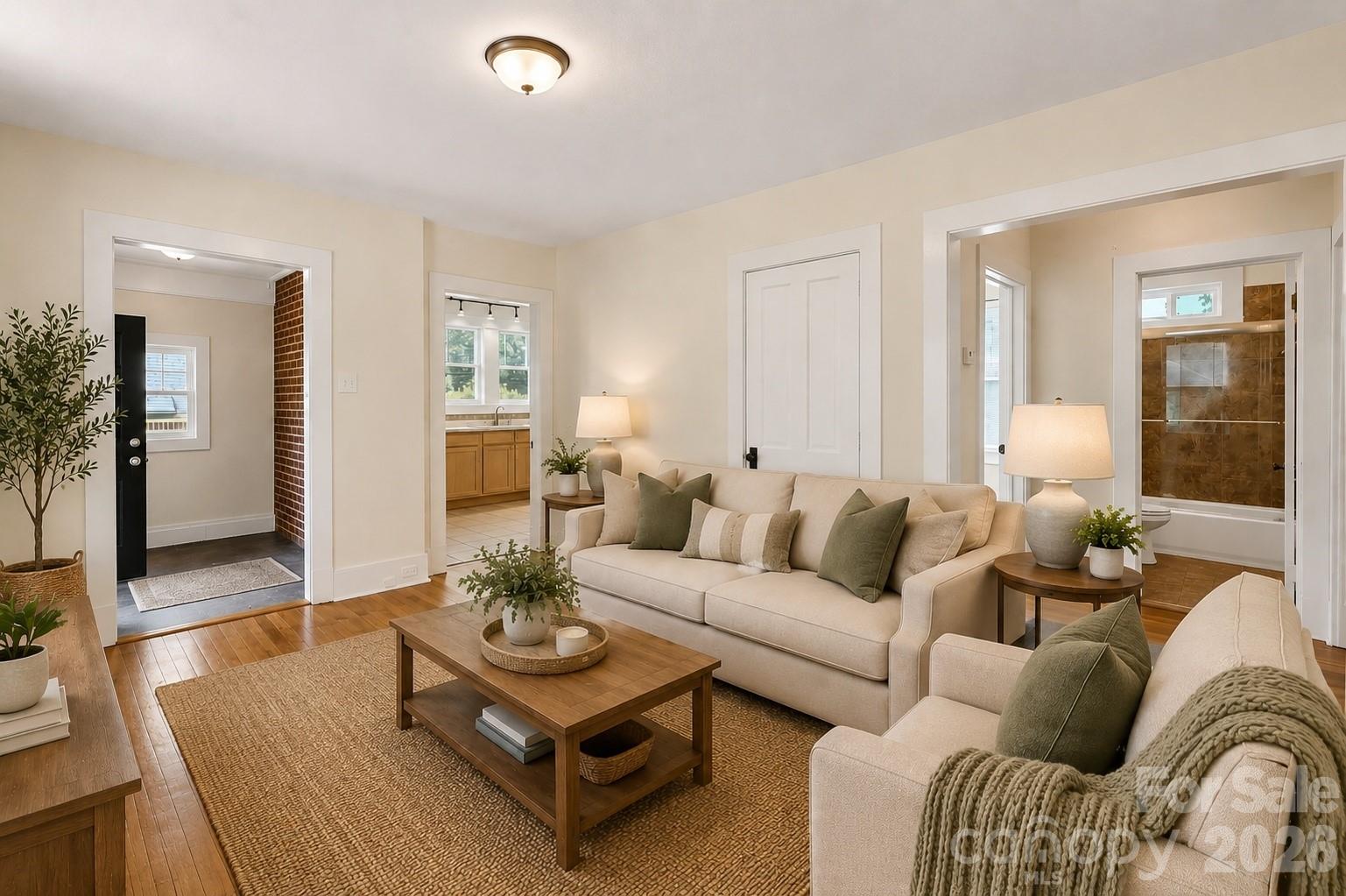 10 Enka Oak Street — Candler