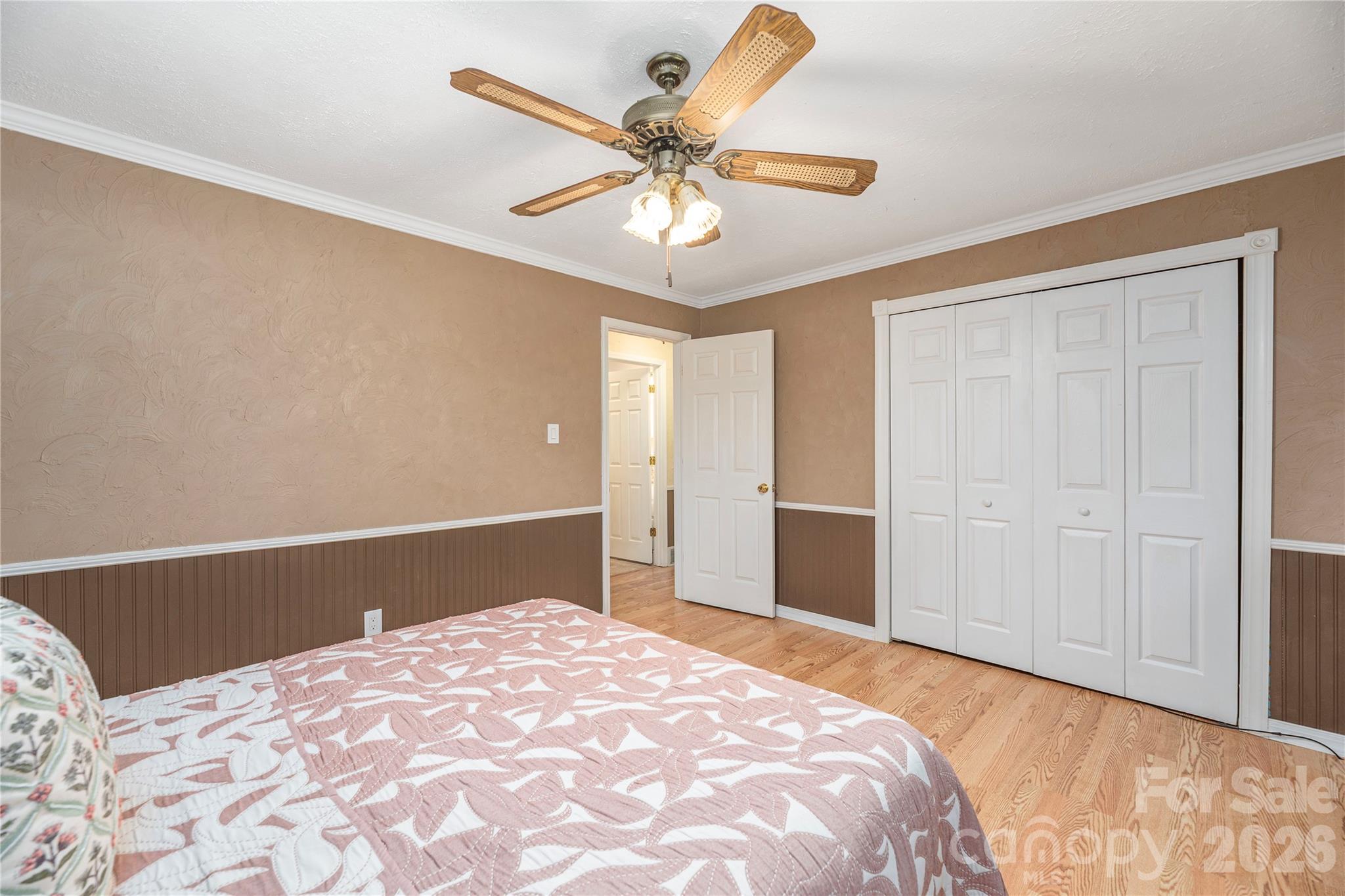 881 Mulberry Street — Clyde