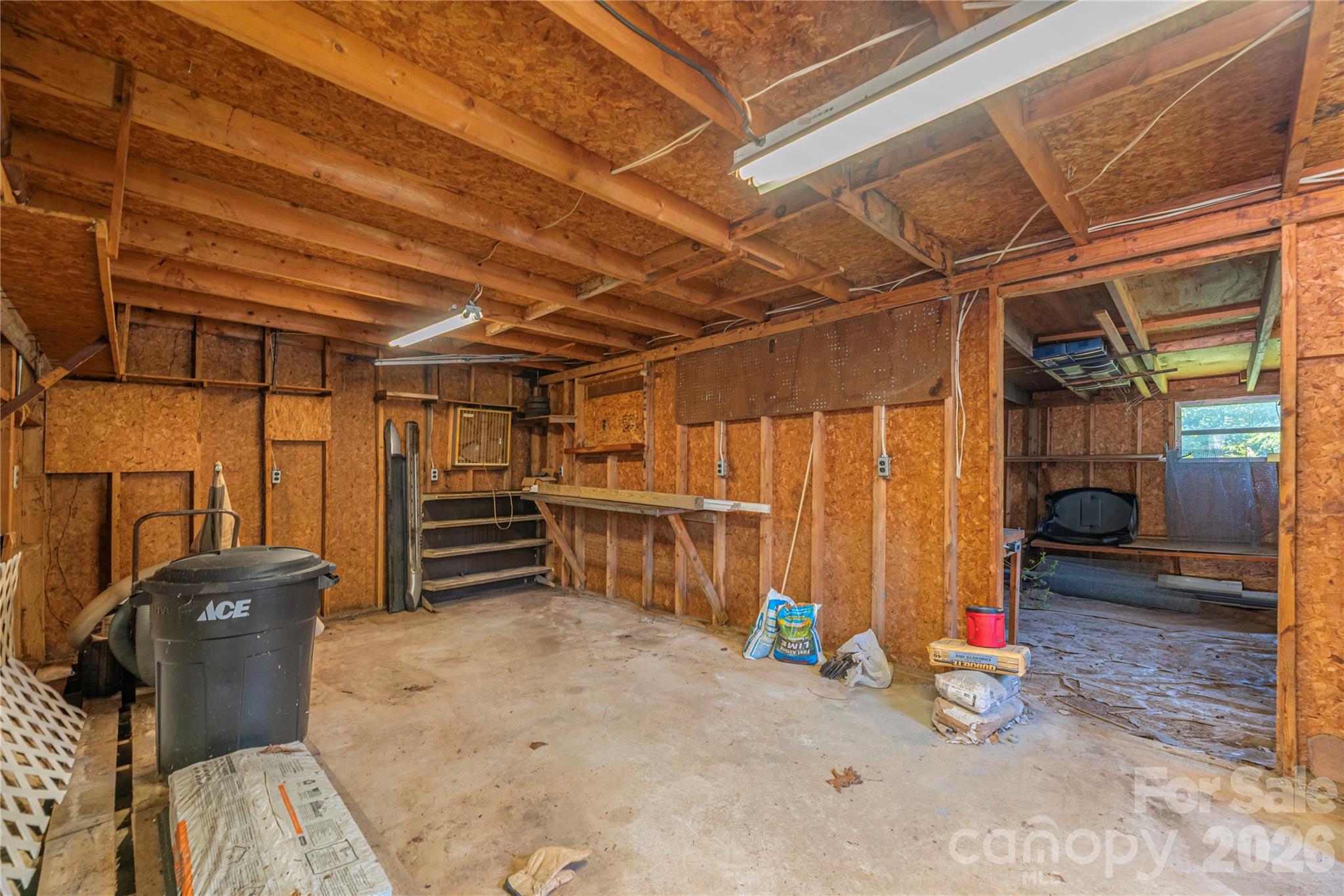 881 Mulberry Street — Clyde