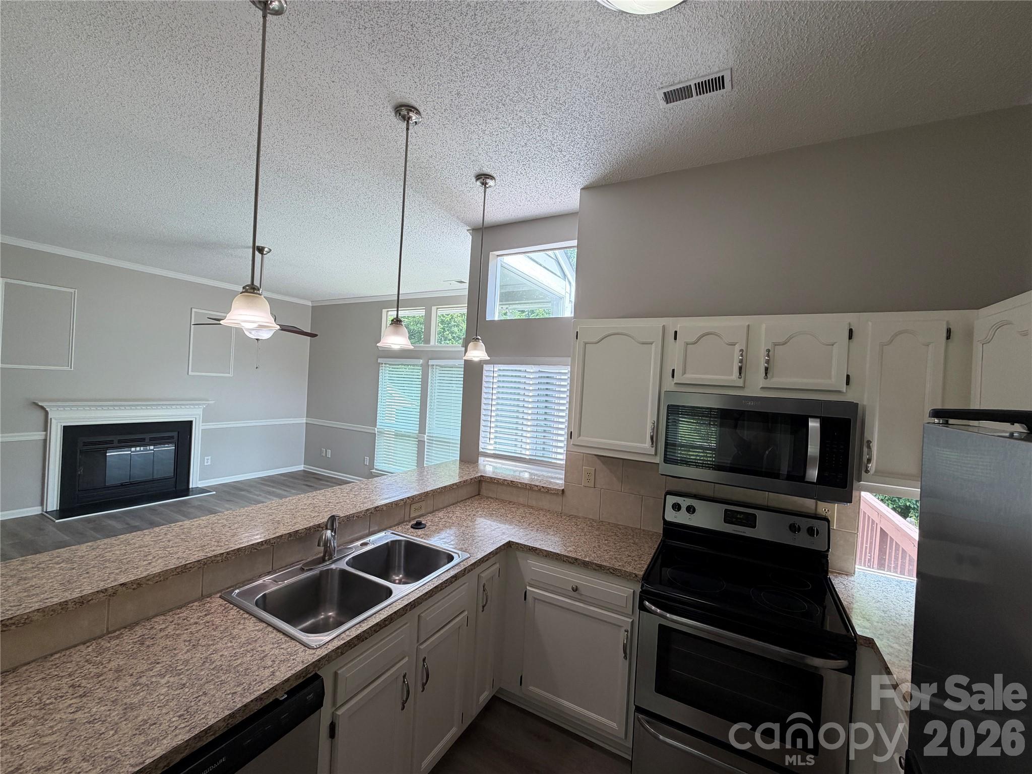 3323 Chistow Road — Matthews