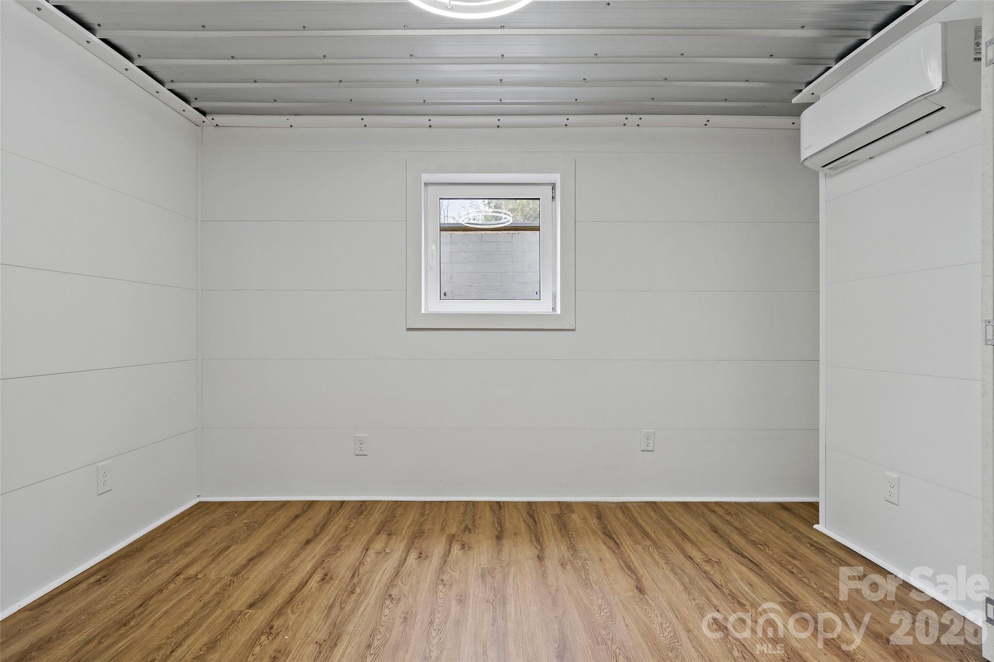 141 N Madison Street — Marion