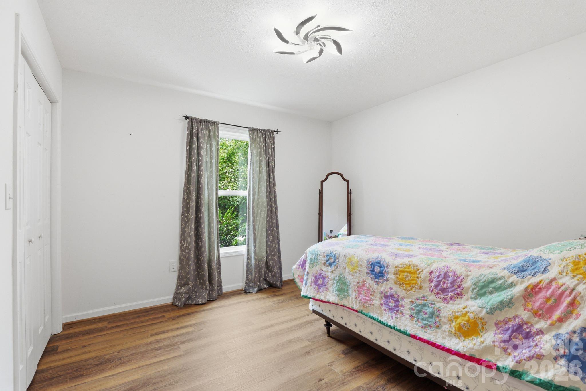 15 Valley Street — Granite Falls