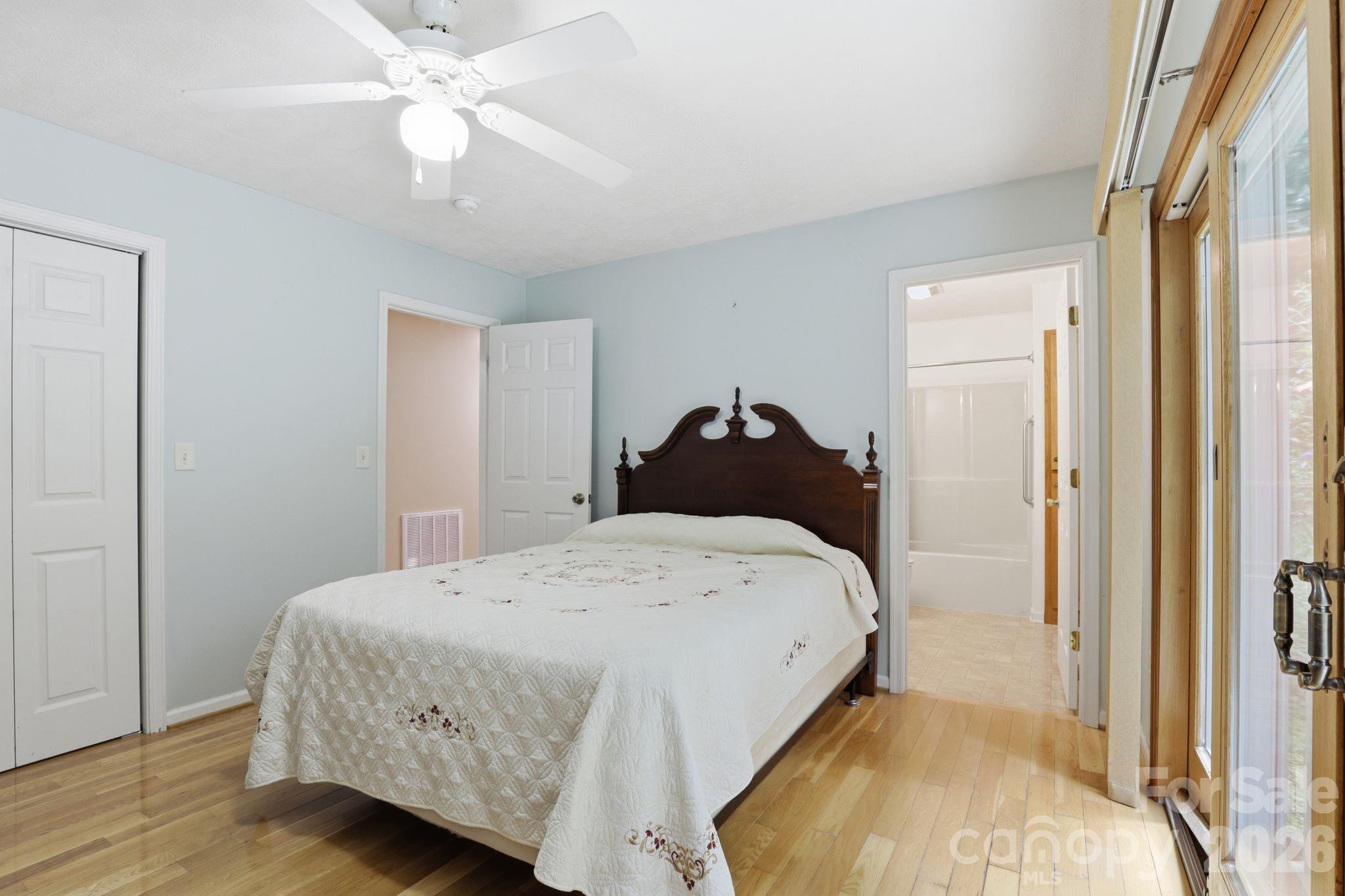 15 Valley Street — Granite Falls