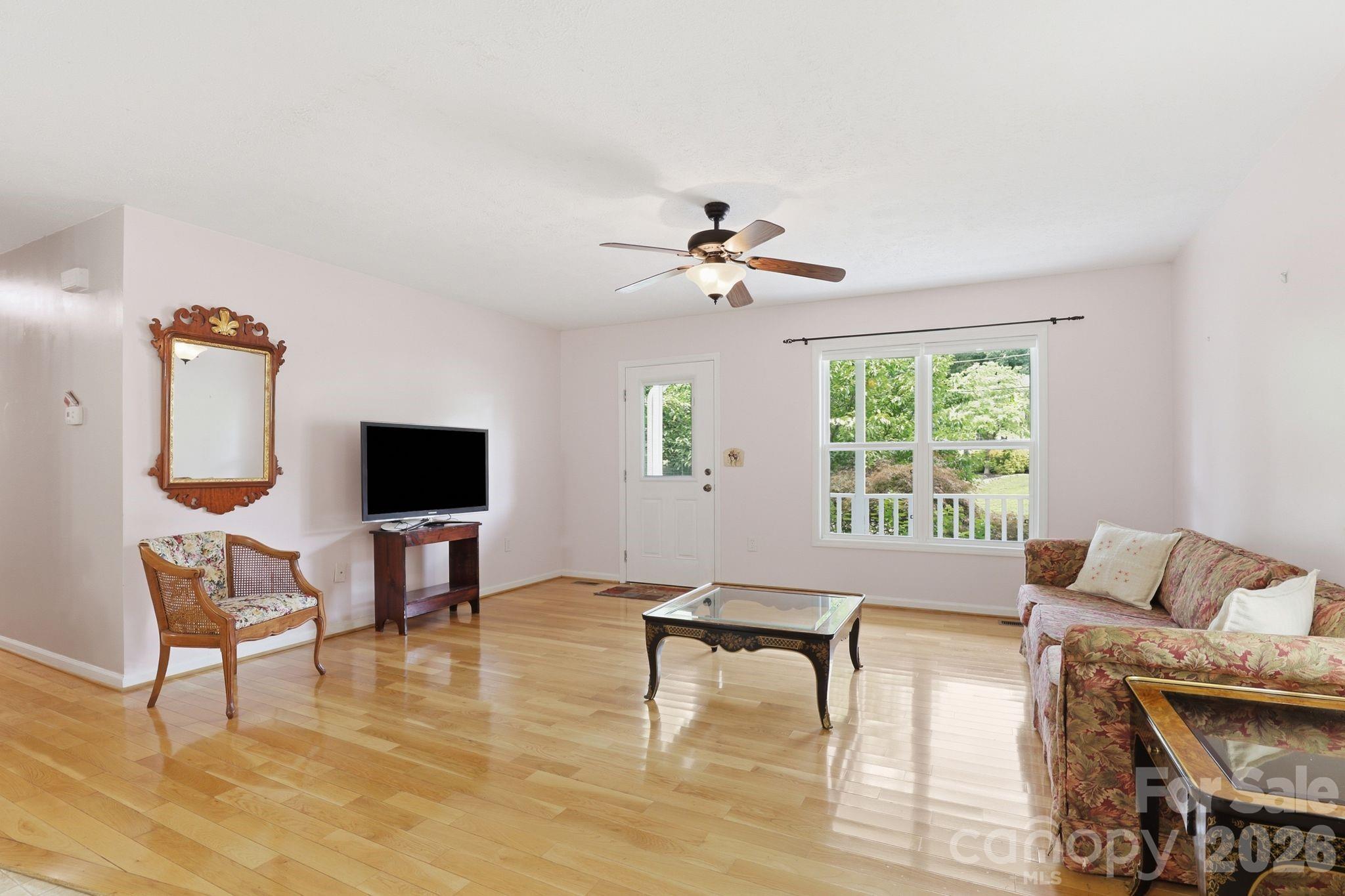 15 Valley Street — Granite Falls