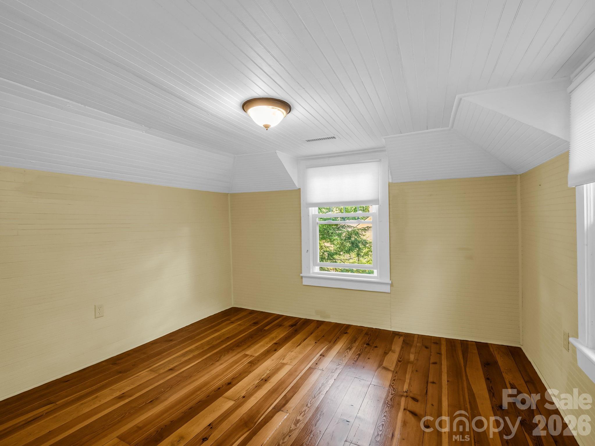 808 Montreat Road — Black Mountain
