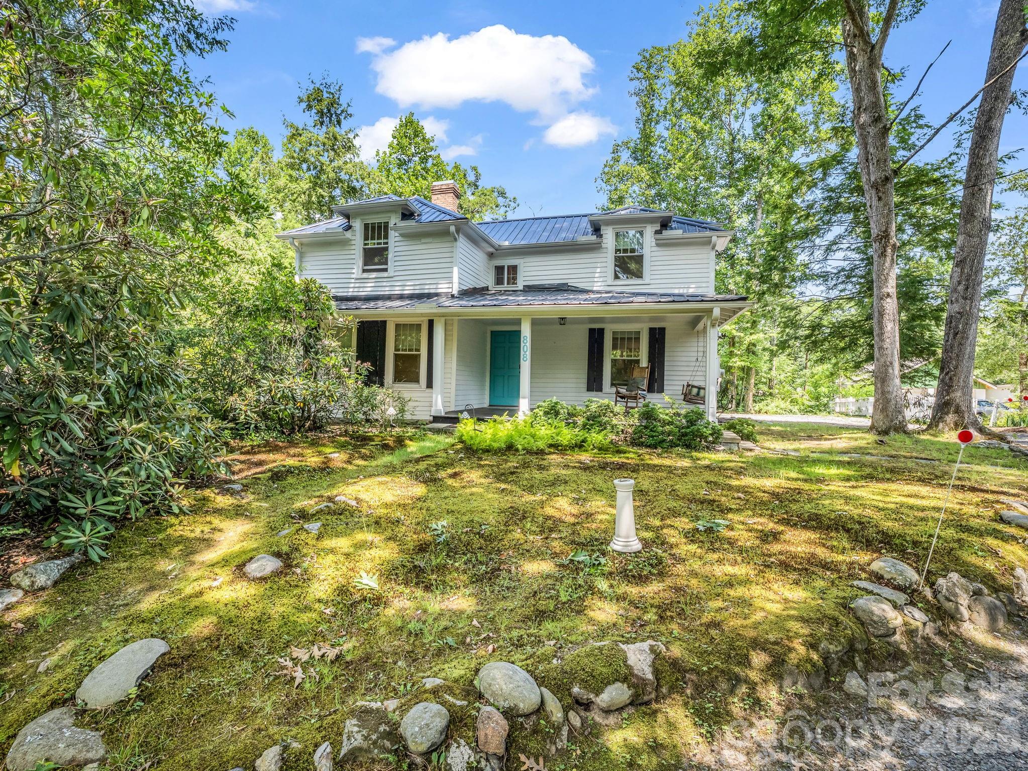 808 Montreat Road — Black Mountain