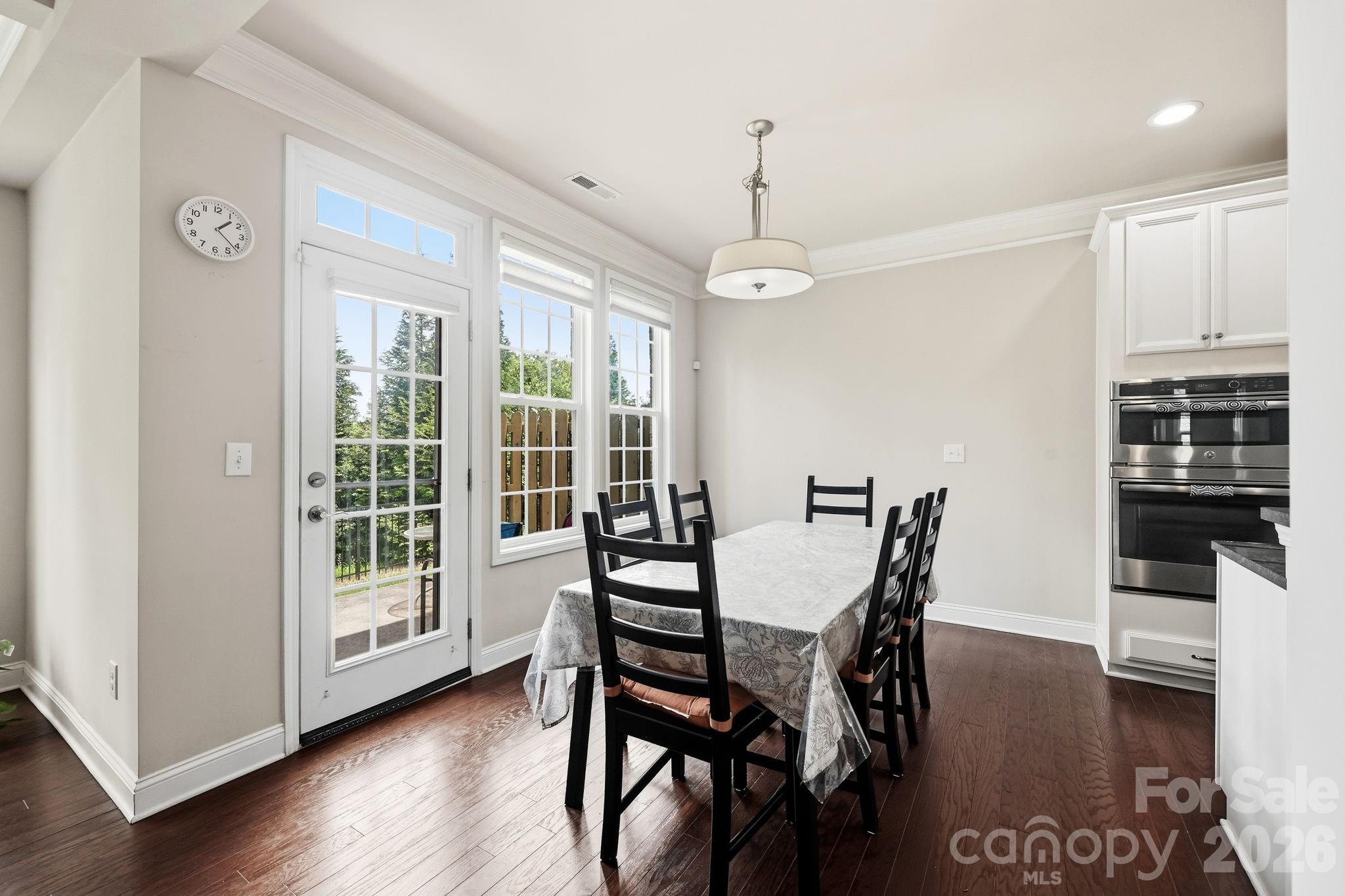 9659 Camberley Avenue NW — Concord