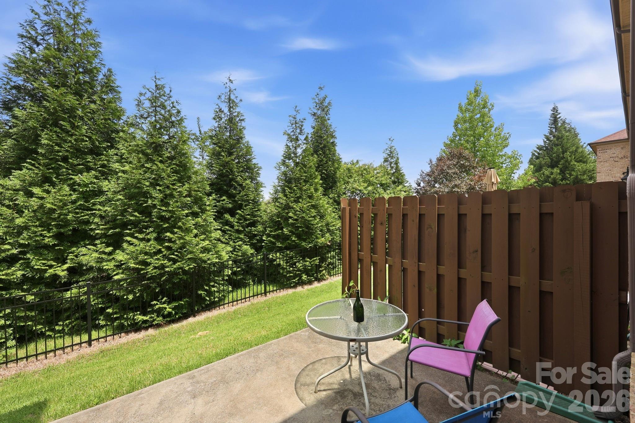 9659 Camberley Avenue NW — Concord