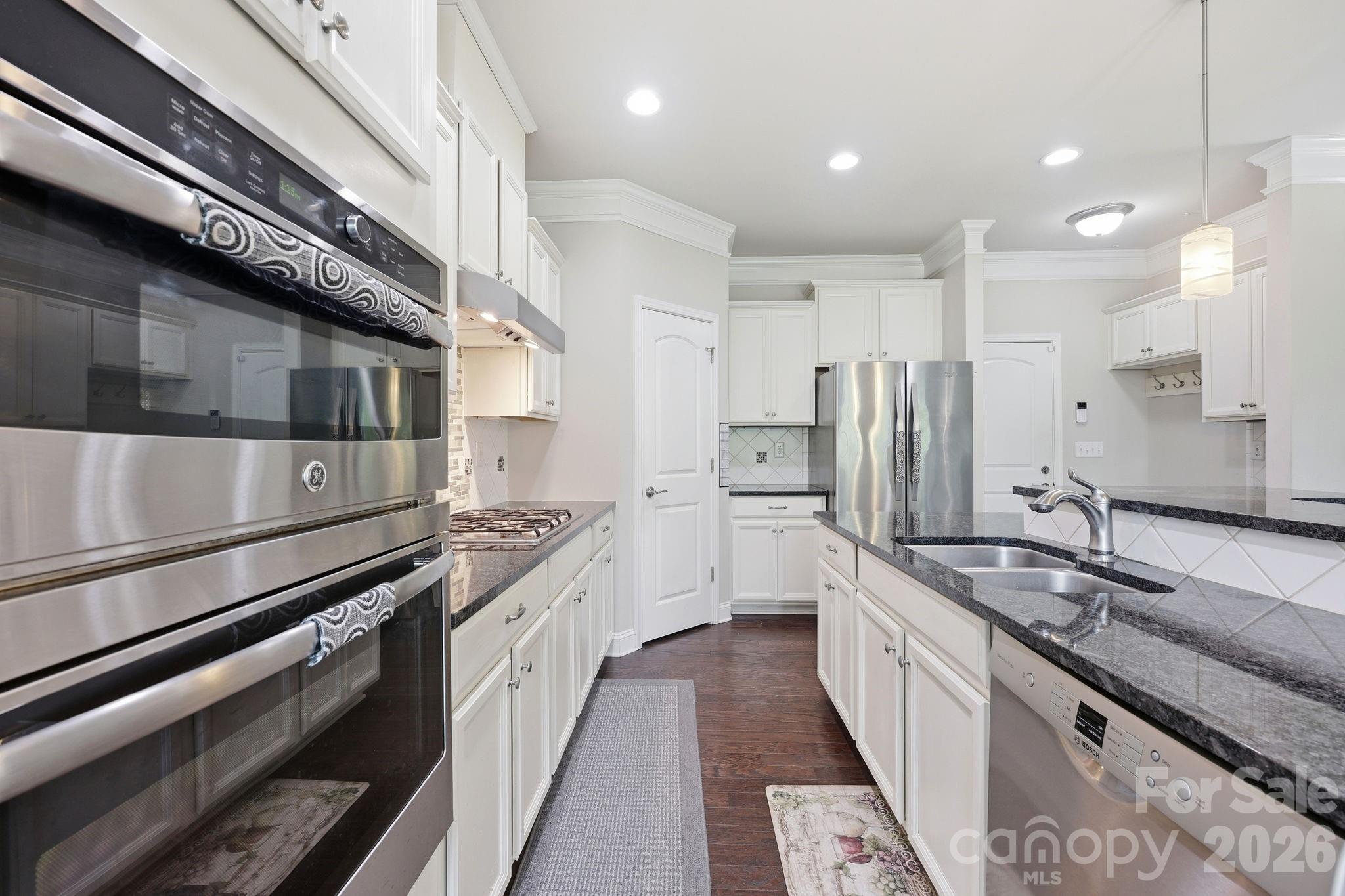 9659 Camberley Avenue NW — Concord