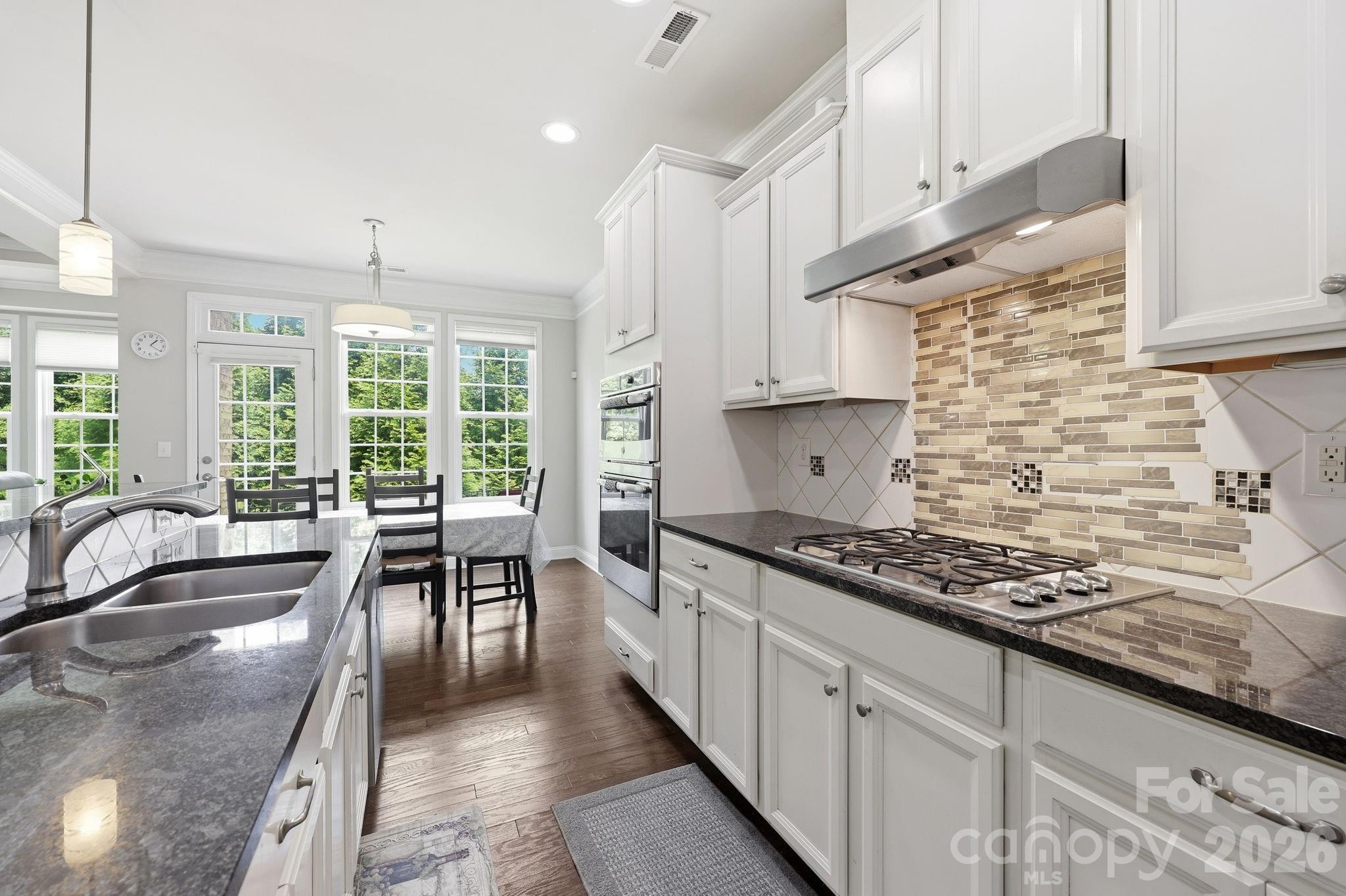 9659 Camberley Avenue NW — Concord