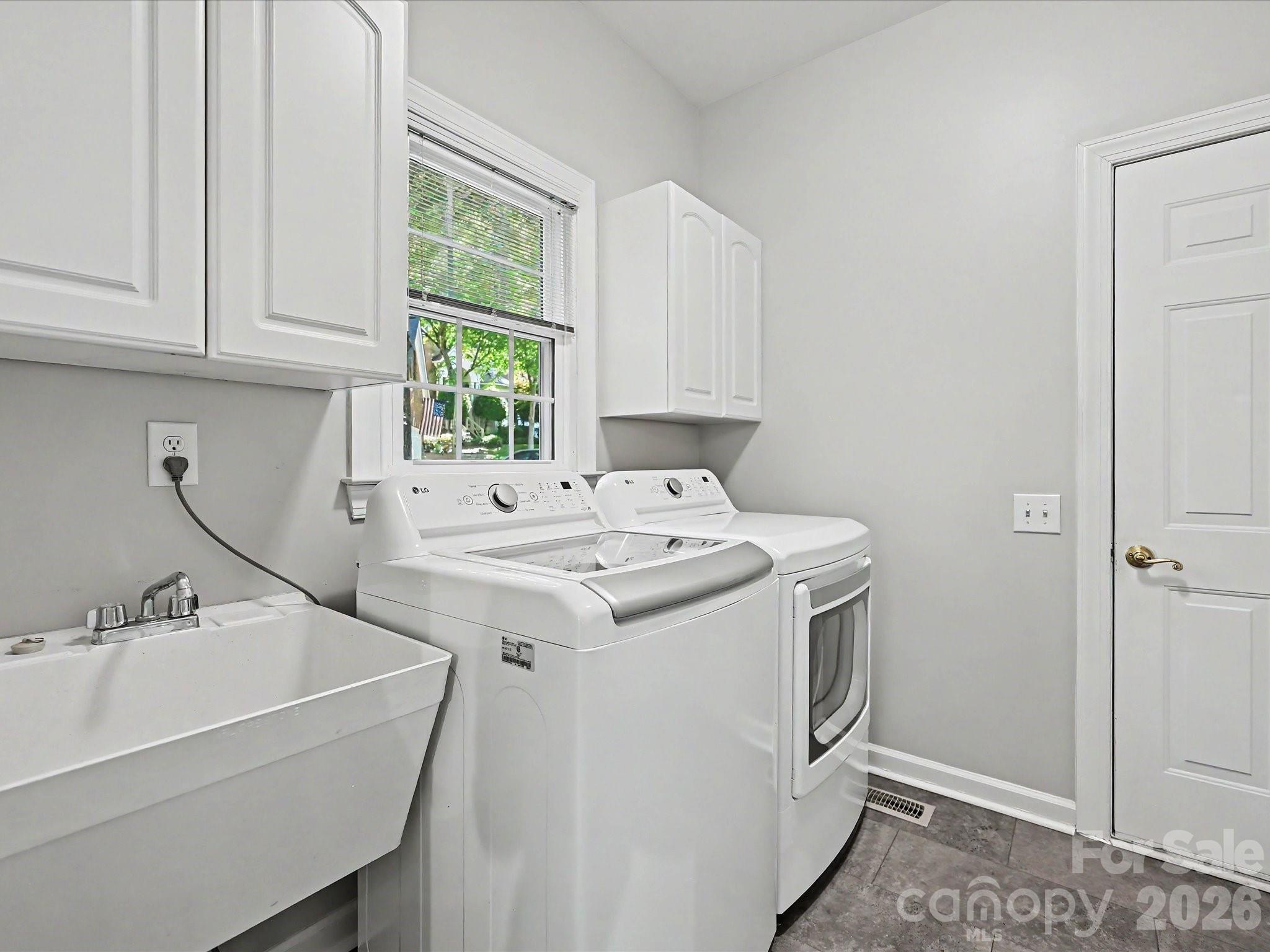 5710 Kinglet Lane — Charlotte