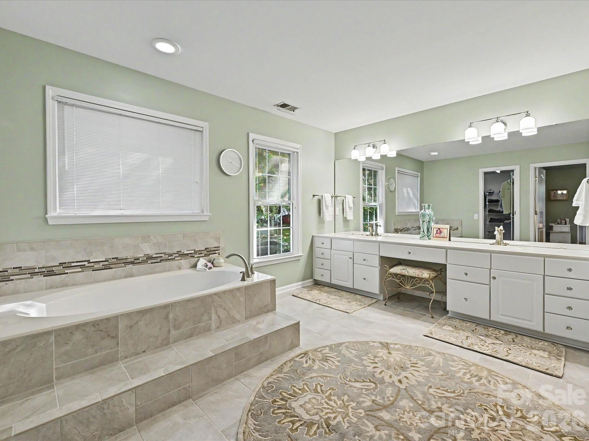 5710 Kinglet Lane — Charlotte