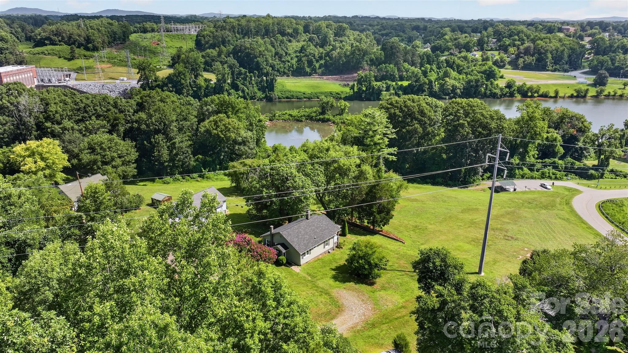 106 Lake Drive — Hickory