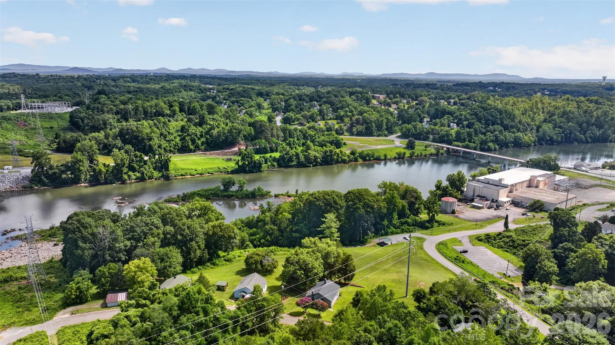 106 Lake Drive — Hickory
