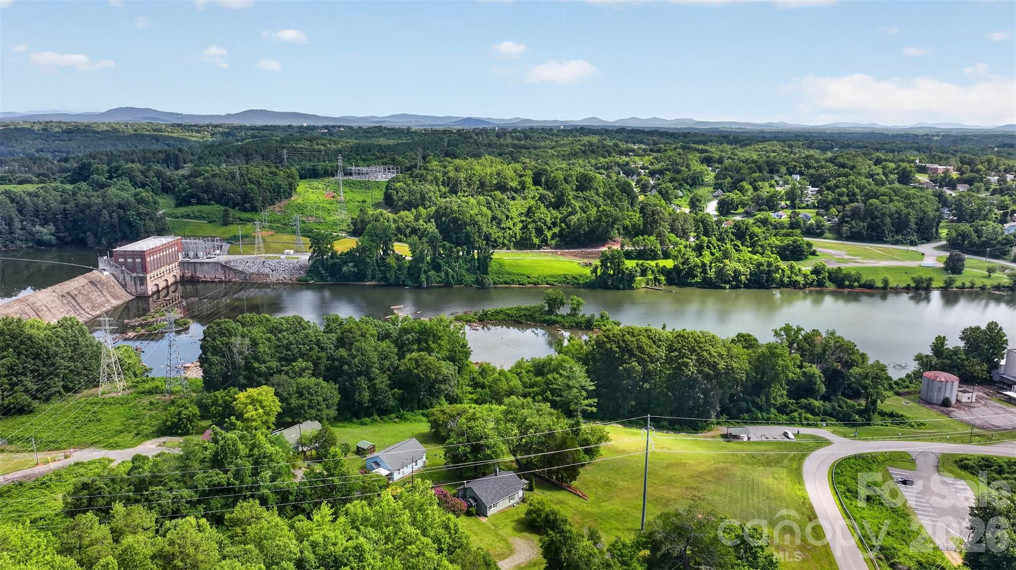 106 Lake Drive — Hickory