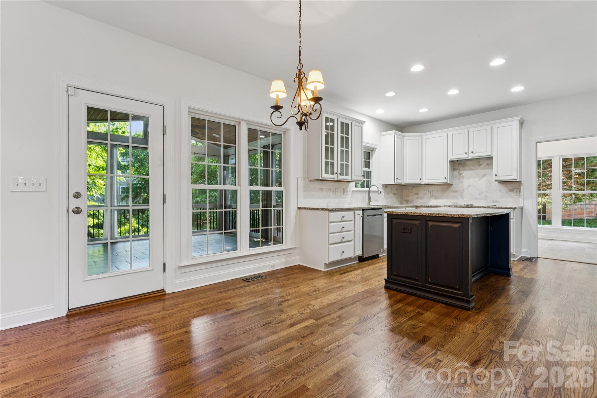 9727 Devonshire Drive — Huntersville