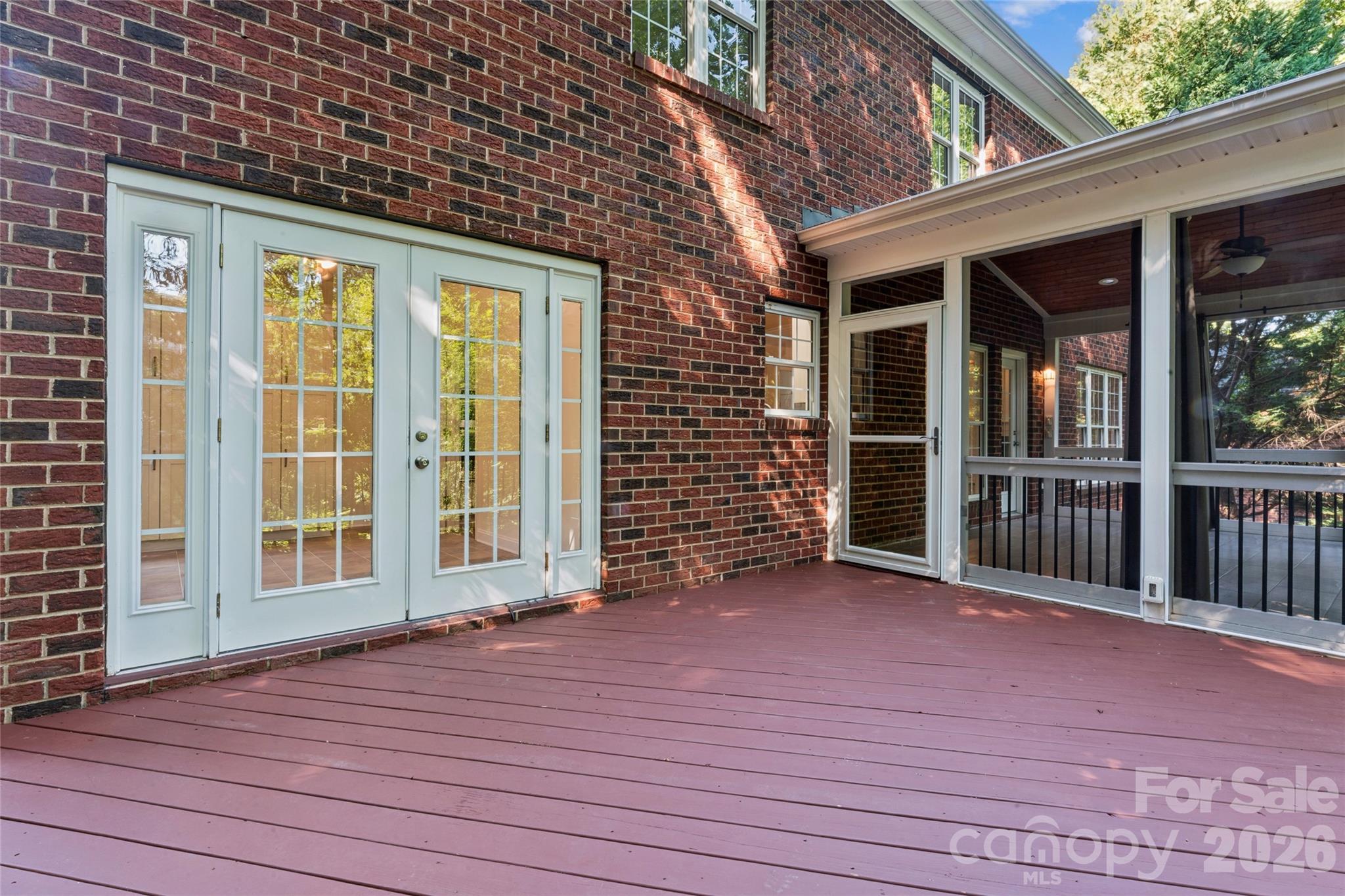 9727 Devonshire Drive — Huntersville