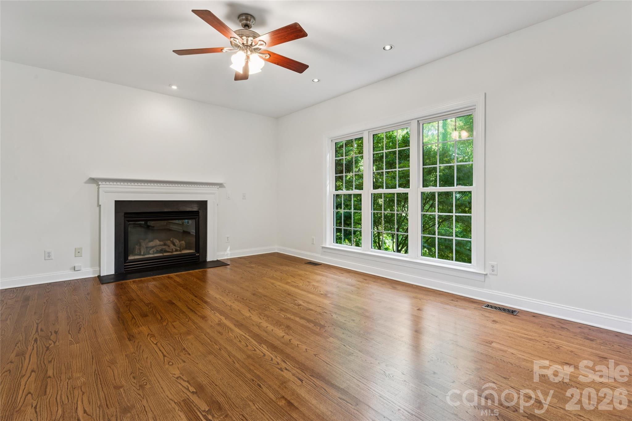 9727 Devonshire Drive — Huntersville